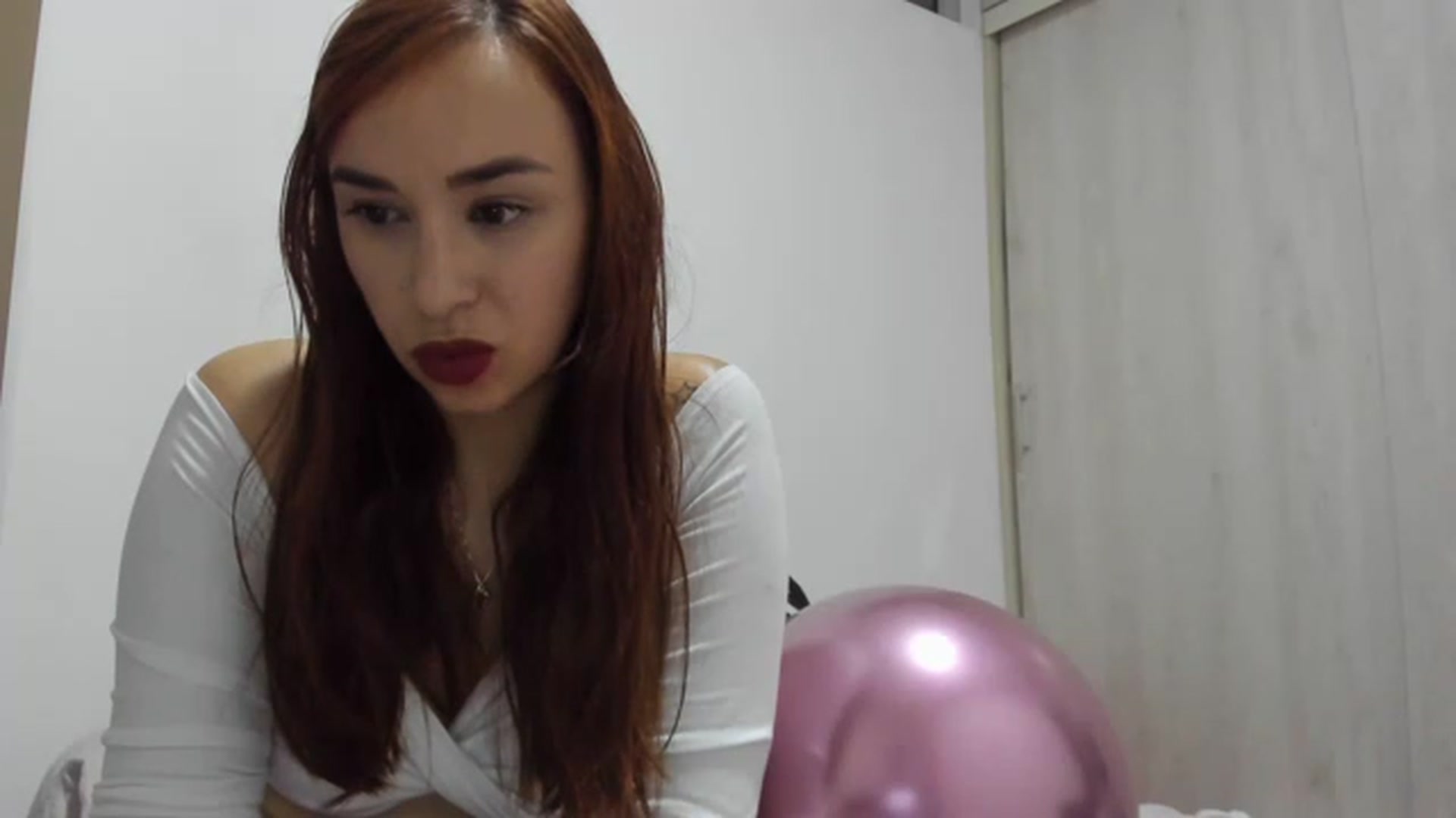 Gallery image thumbnail from PaulinaSoler's myfreecams stream on, 12/21/2022, 01:36 image 11 of 20
