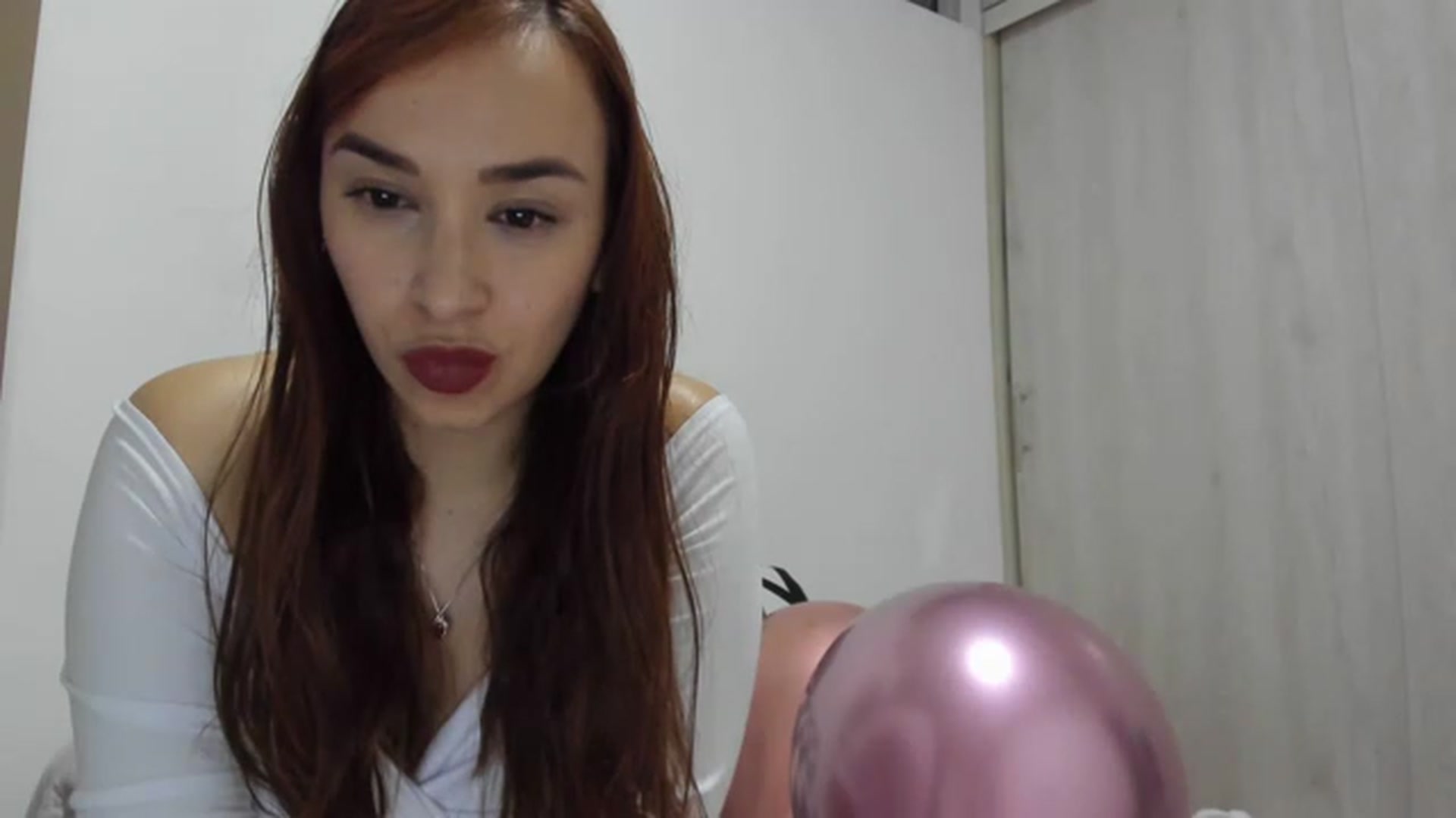 Gallery image thumbnail from PaulinaSoler's myfreecams stream on, 12/21/2022, 01:36 image 19 of 20