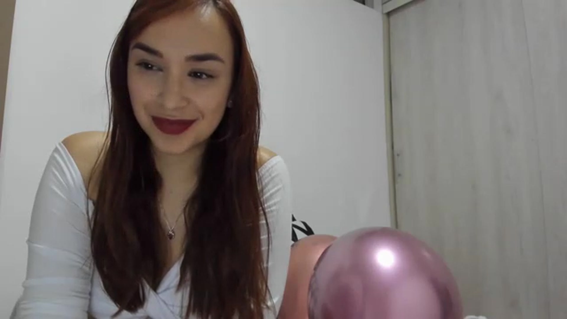 Gallery image thumbnail from PaulinaSoler's myfreecams stream on, 12/21/2022, 01:36 image 20 of 20