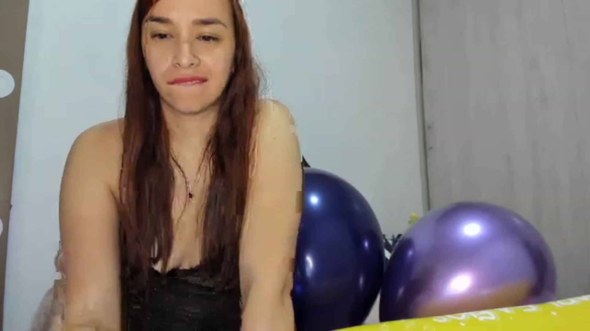 Gallery image thumbnail from PaulinaSoler's myfreecams stream on, 12/31/2022, 02:55 image 12 of 20