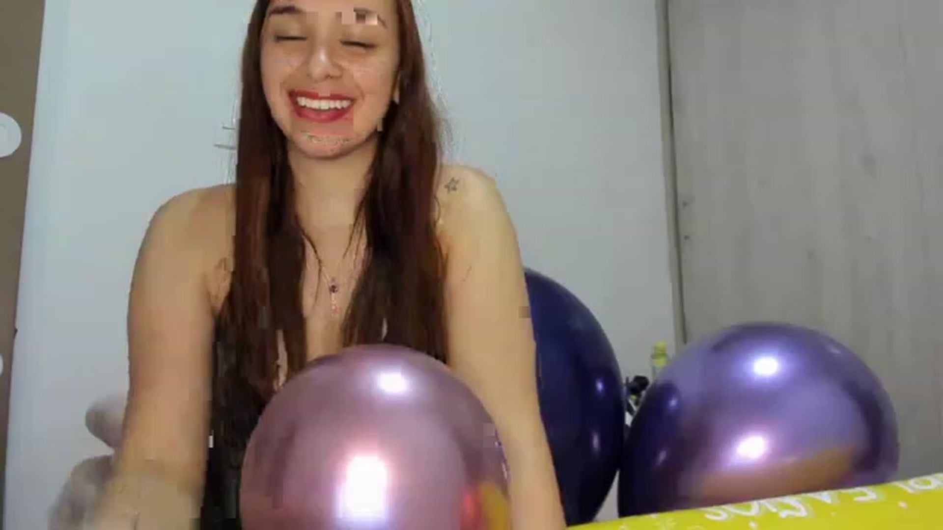 Gallery image thumbnail from PaulinaSoler's myfreecams stream on, 12/31/2022, 02:55 image 15 of 20