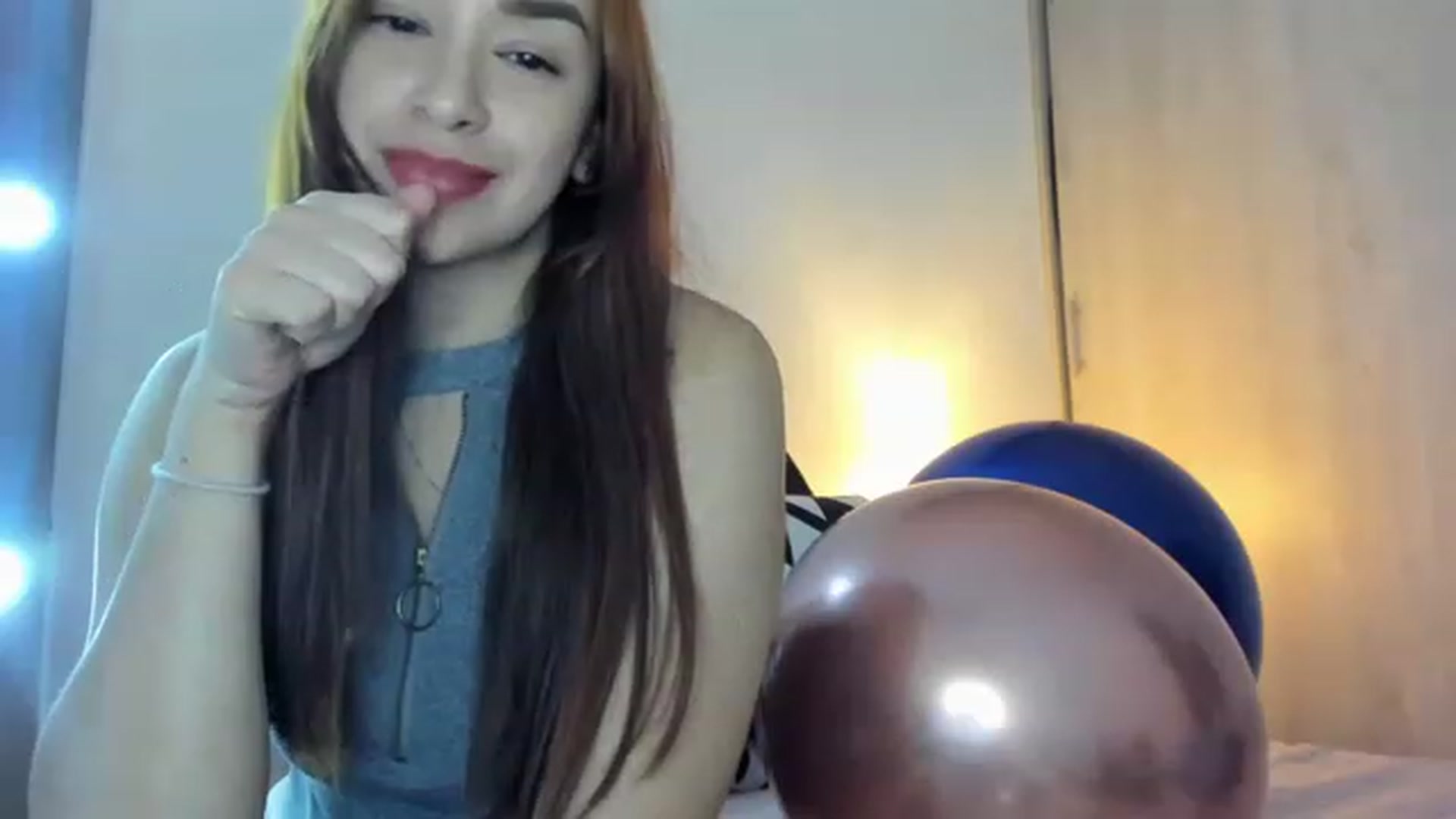 Gallery image thumbnail from PaulinaSoler's myfreecams stream on, 01/06/2023, 04:07 image 6 of 20