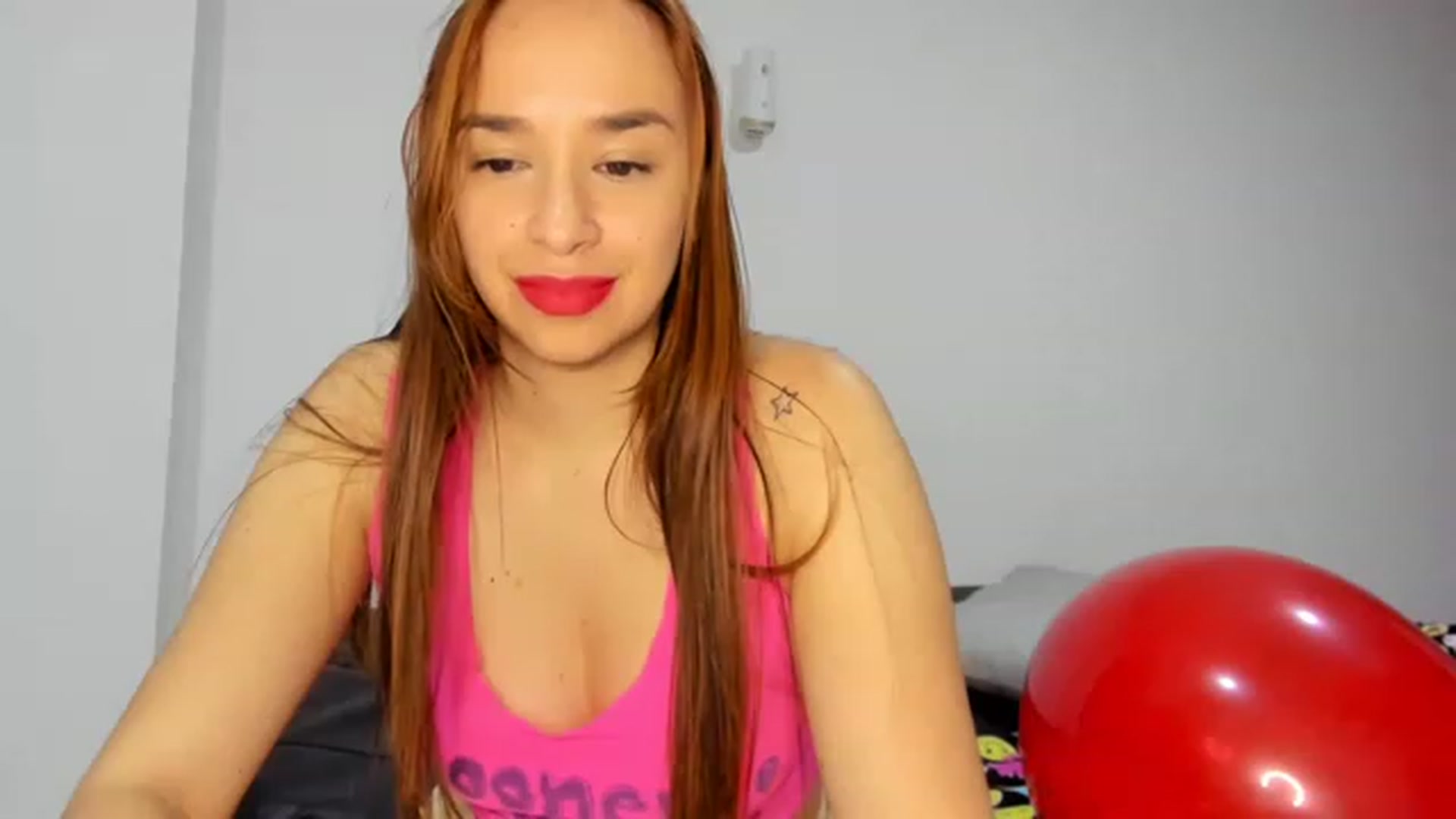 Gallery image thumbnail from PaulinaSoler's myfreecams stream on, 02/10/2023, 04:50 image 9 of 20