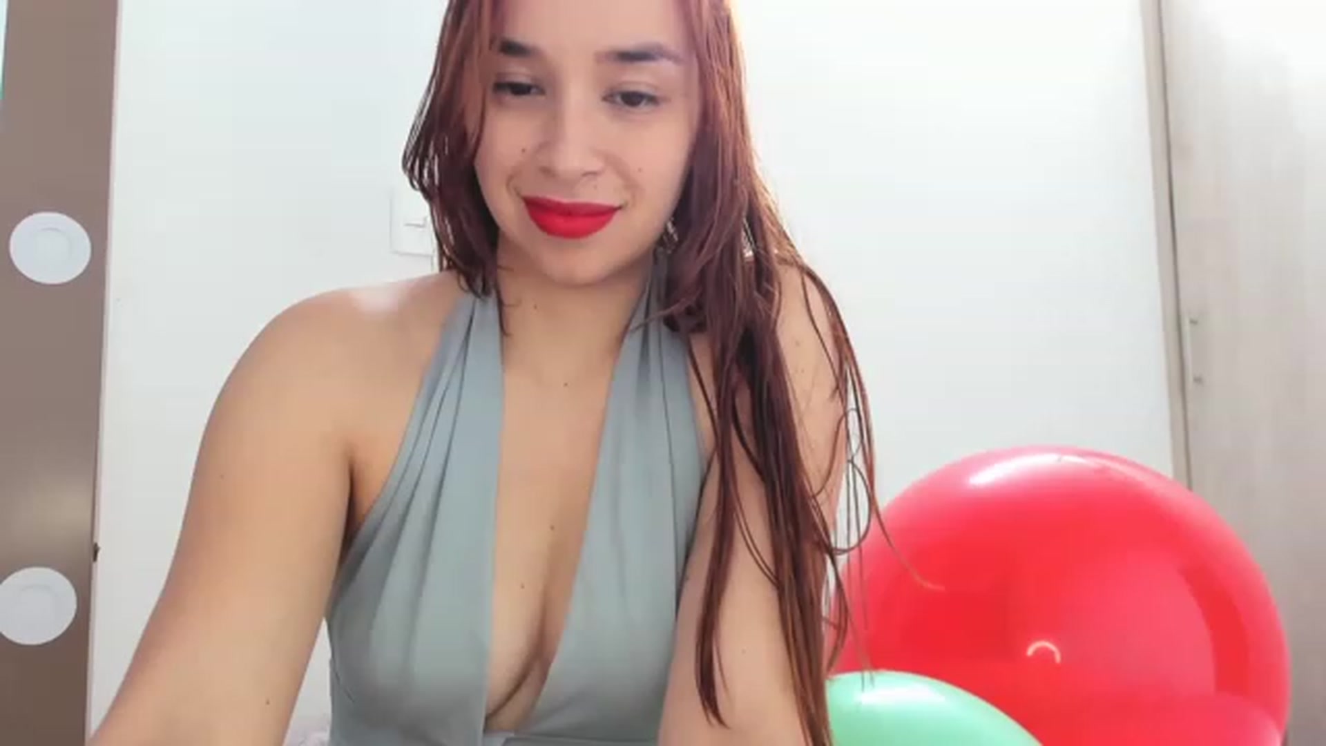 Gallery image thumbnail from PaulinaSoler's myfreecams stream on, 03/25/2023, 19:04 image 1 of 20