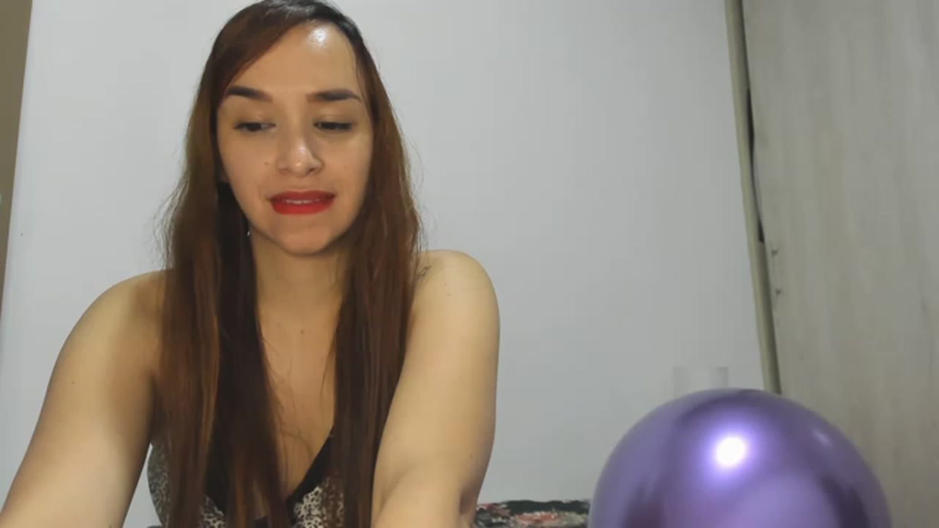 Gallery image thumbnail from PaulinaSoler's myfreecams stream on, 04/27/2023, 04:11 image 12 of 20