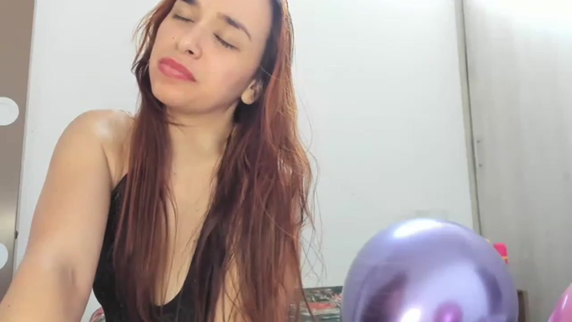 Gallery image thumbnail from PaulinaSoler's myfreecams stream on, 04/29/2023, 22:48 image 13 of 20