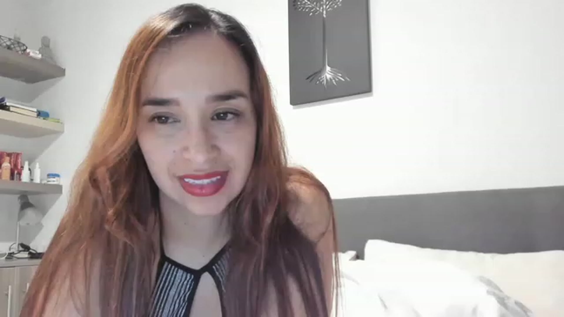 Gallery image thumbnail from PaulinaSoler's myfreecams stream on, 06/15/2023, 01:20 image 14 of 20