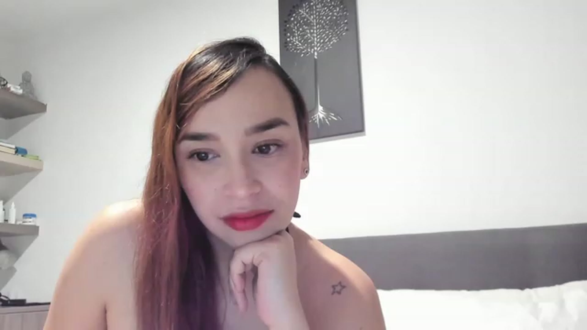 Gallery image thumbnail from PaulinaSoler's myfreecams stream on, 06/18/2023, 02:20 image 15 of 20