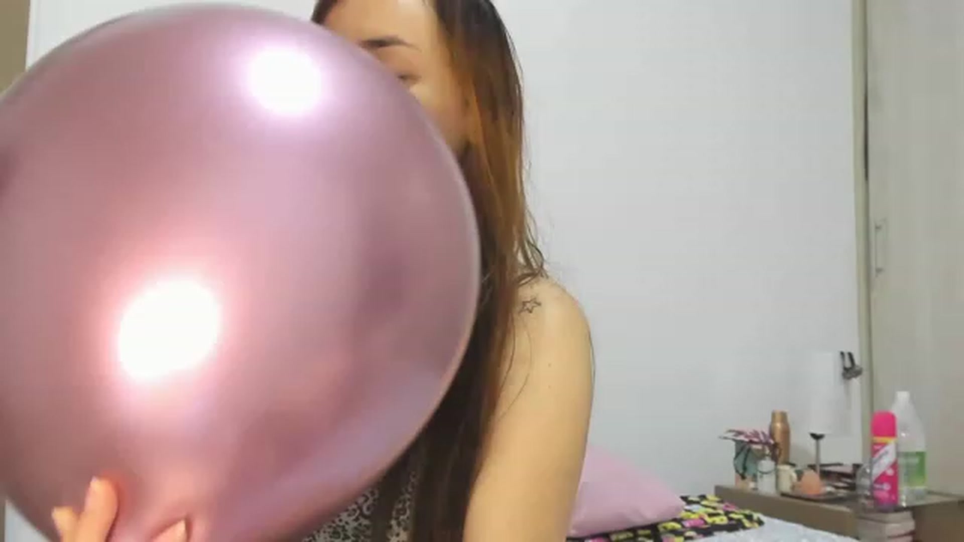 Gallery image thumbnail from PaulinaSoler's myfreecams stream on, 06/24/2023, 07:44 image 4 of 20
