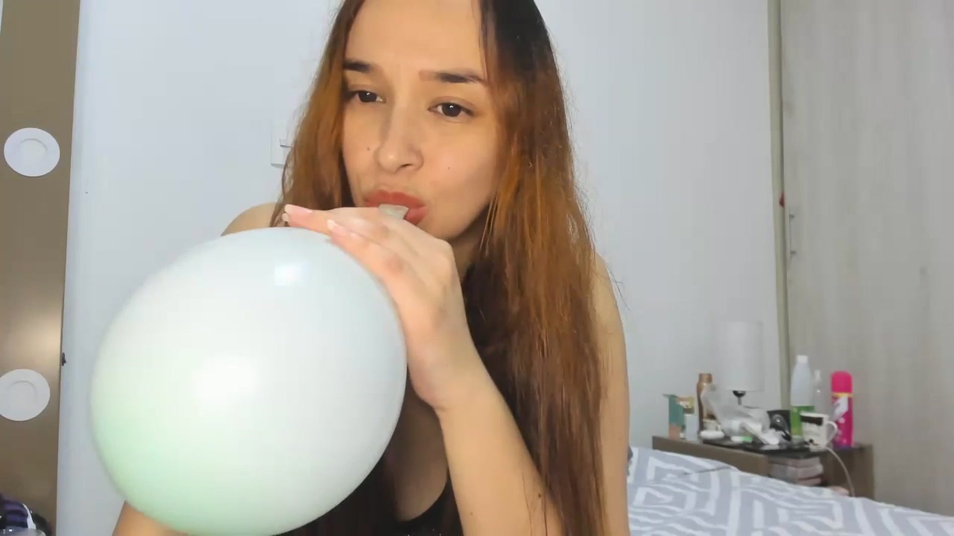 Gallery image thumbnail from PaulinaSoler's myfreecams stream on, 07/12/2023, 03:12 image 6 of 20