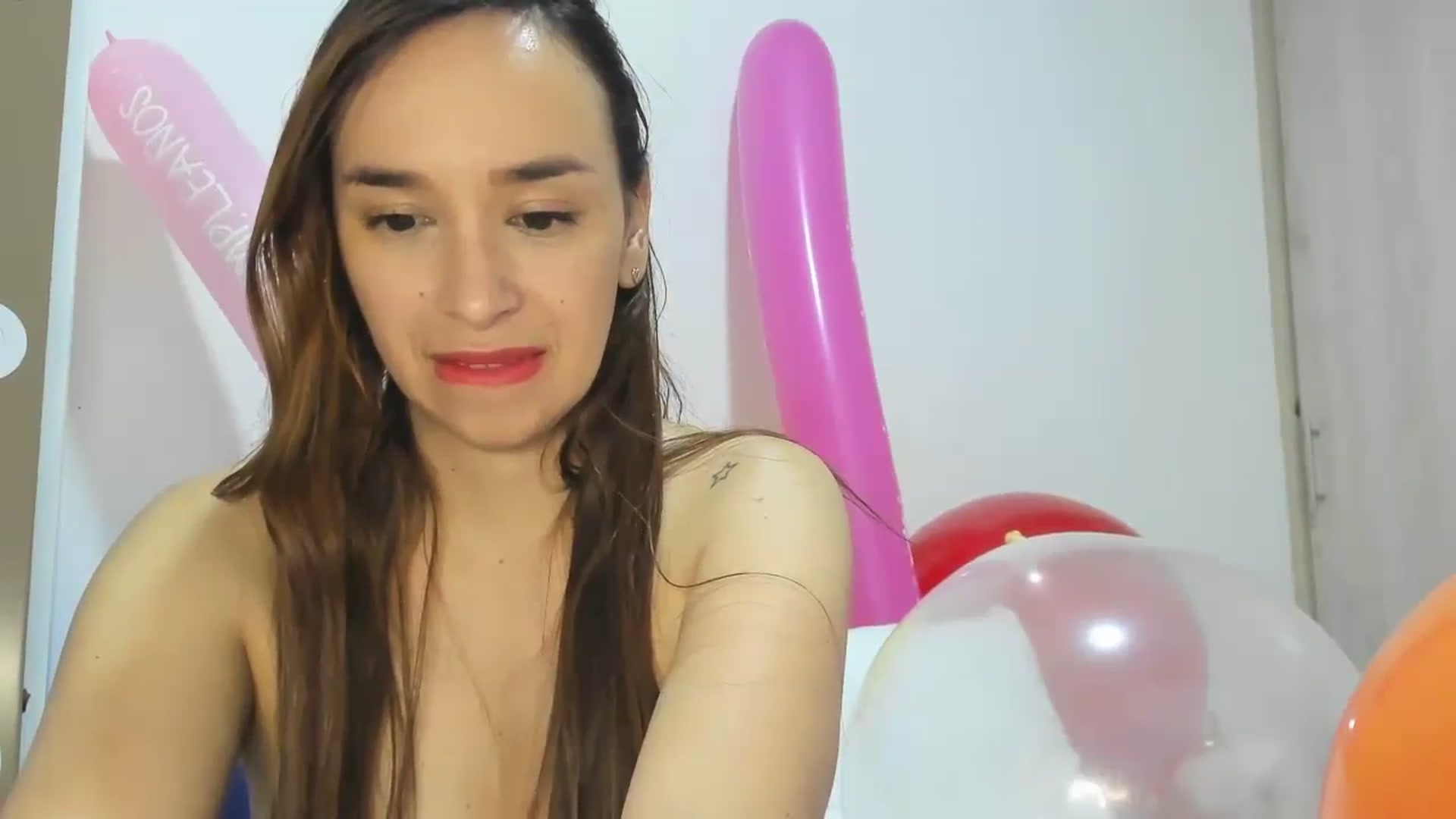 Gallery image thumbnail from PaulinaSoler's myfreecams stream on, 08/03/2023, 04:57 image 4 of 20