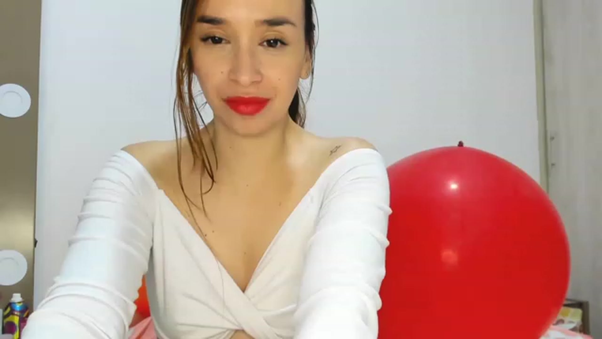 Gallery image thumbnail from PaulinaSoler's myfreecams stream on, 08/11/2023, 04:08 image 2 of 20