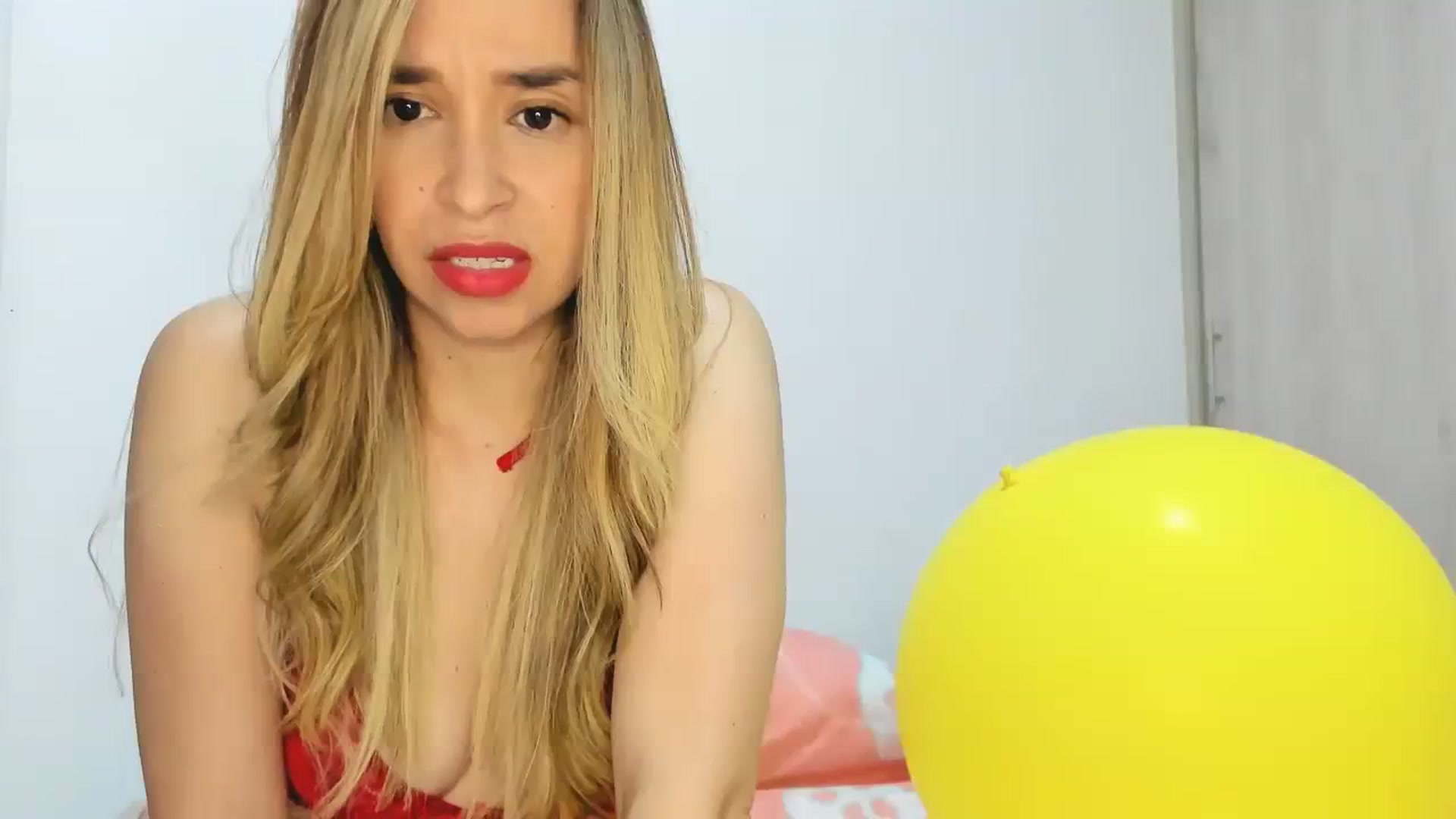 Gallery image thumbnail from PaulinaSoler's myfreecams stream on, 08/13/2023, 01:36 image 1 of 20
