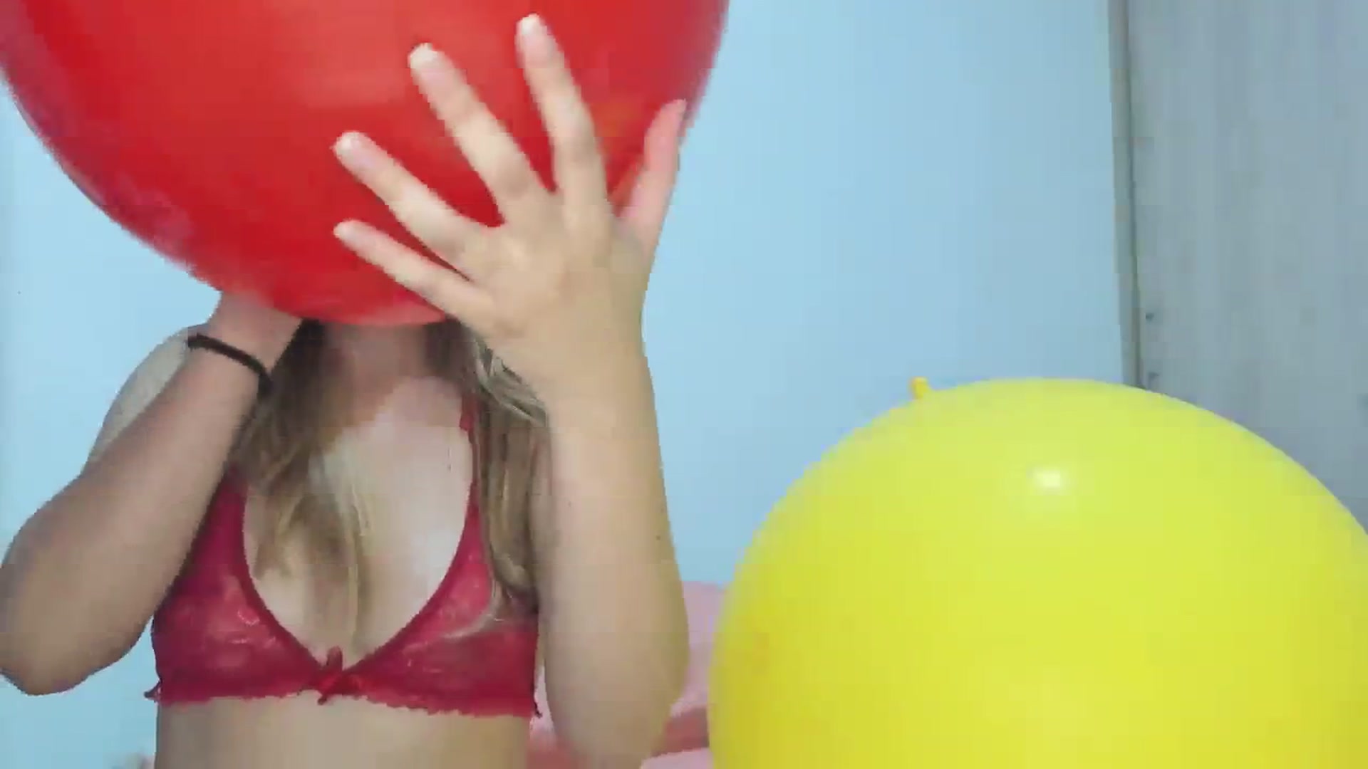 Gallery image thumbnail from PaulinaSoler's myfreecams stream on, 08/13/2023, 01:36 image 19 of 20