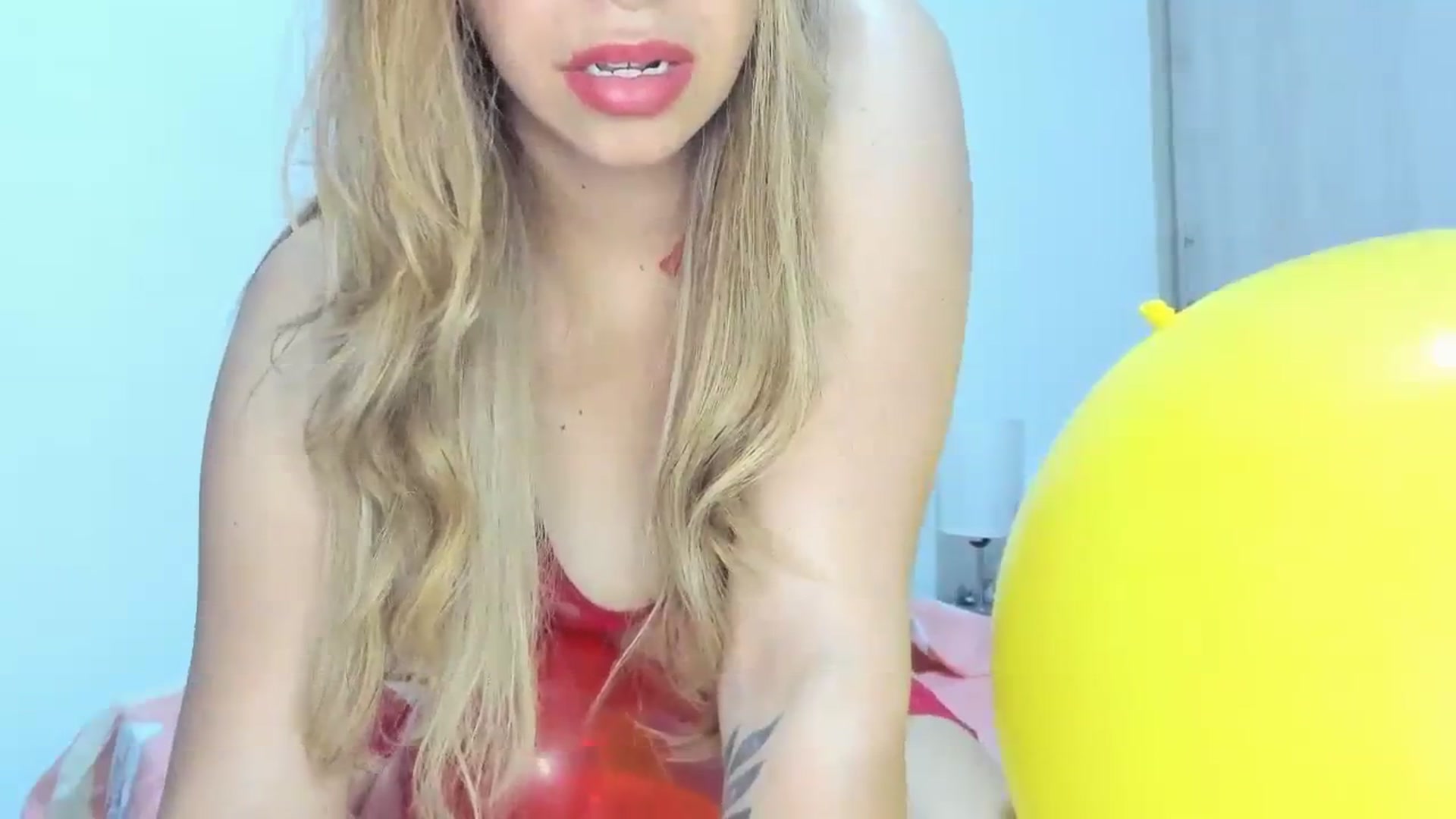 Gallery image thumbnail from PaulinaSoler's myfreecams stream on, 08/13/2023, 02:21 image 17 of 20