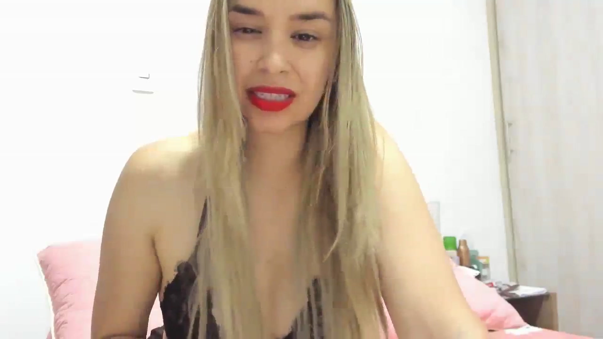 Gallery image thumbnail from PaulinaSoler's myfreecams stream on, 09/29/2023, 04:36 image 3 of 20