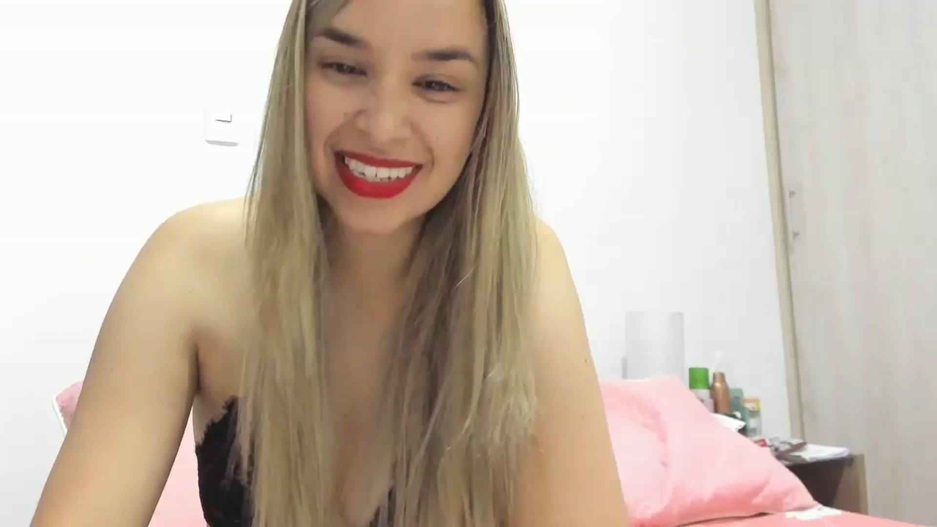 Gallery image thumbnail from PaulinaSoler's myfreecams stream on, 09/29/2023, 04:36 image 1 of 20