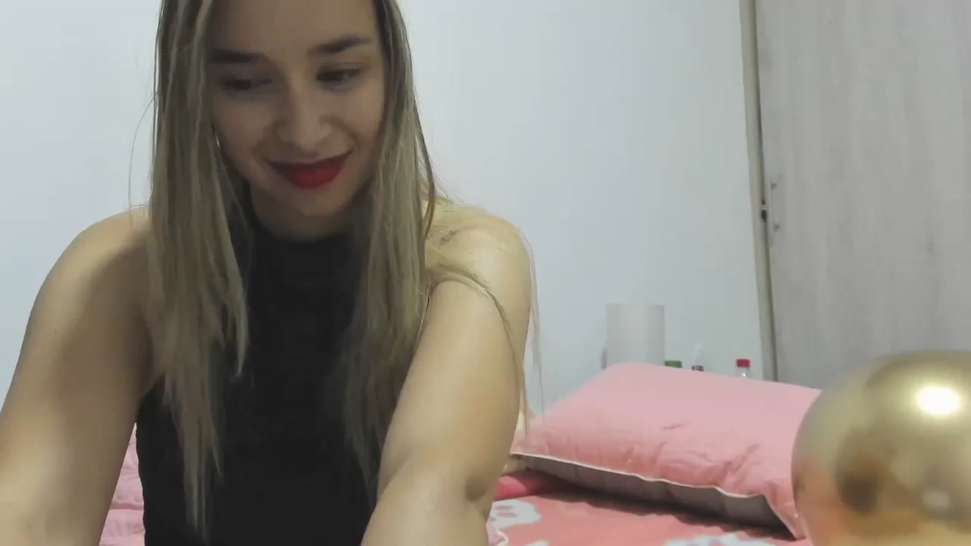 Gallery image thumbnail from PaulinaSoler's myfreecams stream on, 09/30/2023, 05:34 image 14 of 20
