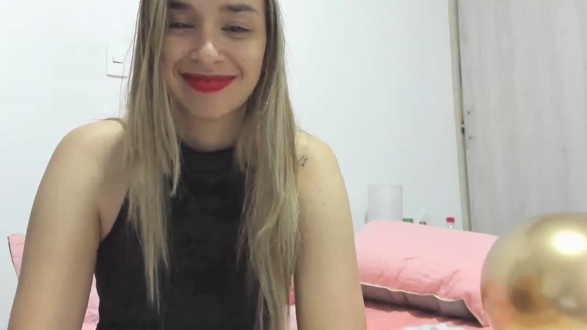Gallery image thumbnail from PaulinaSoler's myfreecams stream on, 09/30/2023, 05:34 image 16 of 20