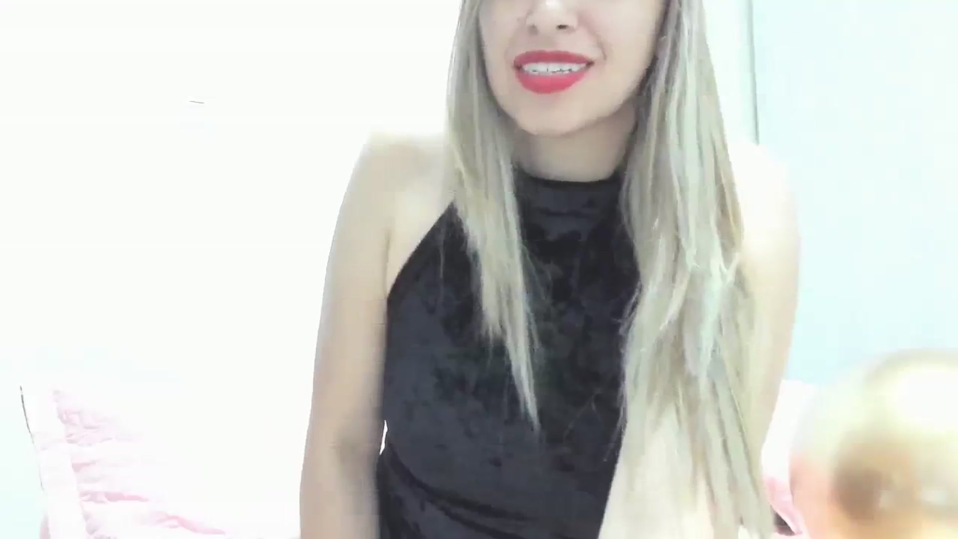 Gallery image thumbnail from PaulinaSoler's myfreecams stream on, 09/30/2023, 05:34 image 17 of 20