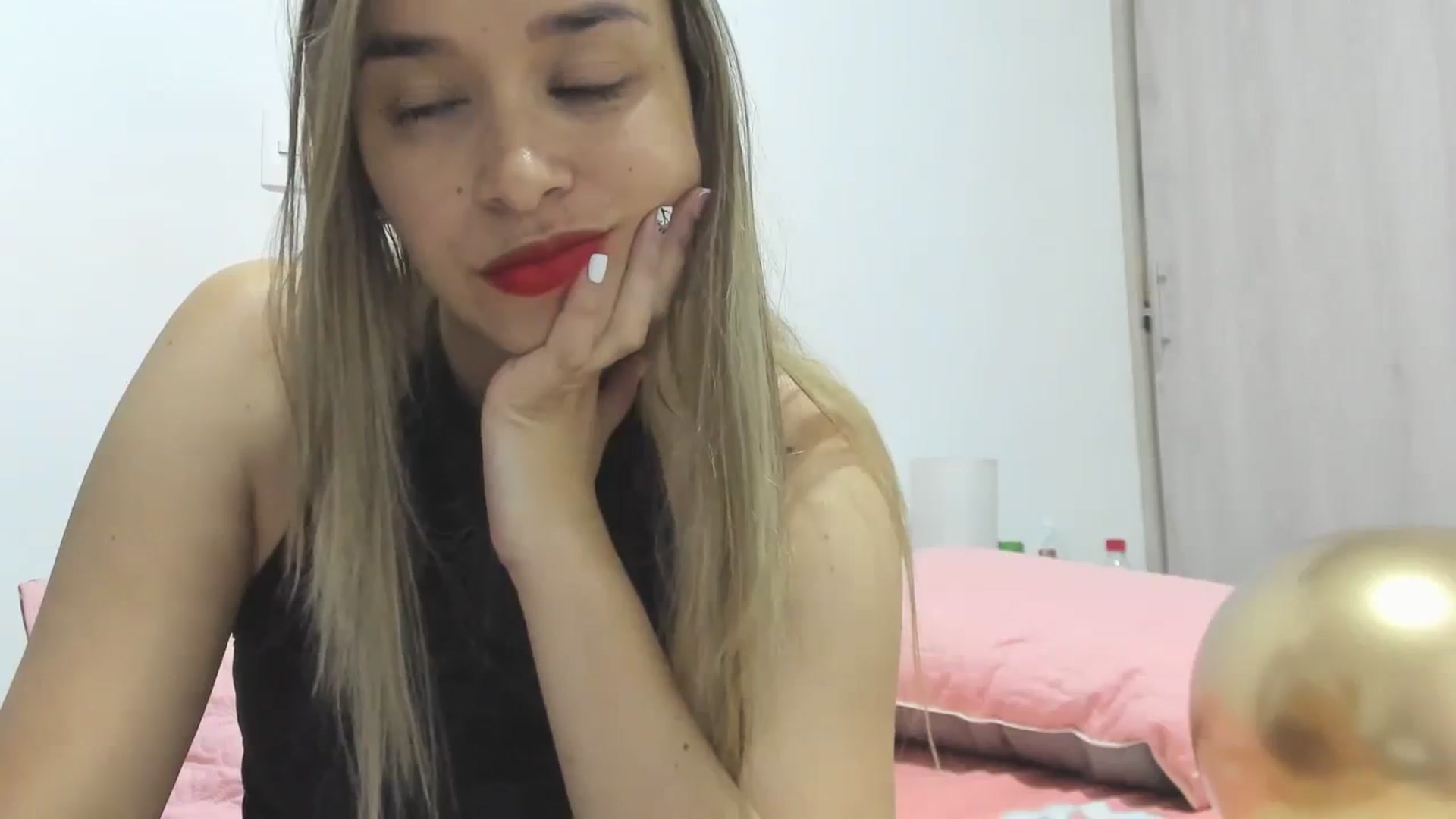 Gallery image thumbnail from PaulinaSoler's myfreecams stream on, 09/30/2023, 05:34 image 12 of 20