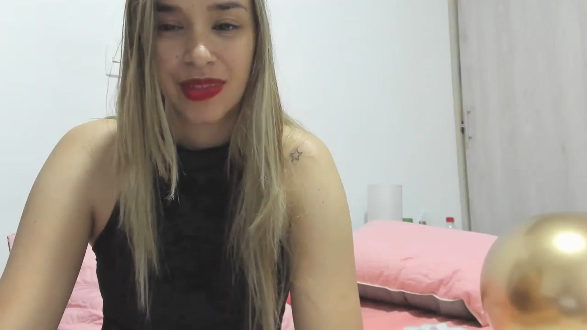 Gallery image thumbnail from PaulinaSoler's myfreecams stream on, 09/30/2023, 05:34 image 15 of 20
