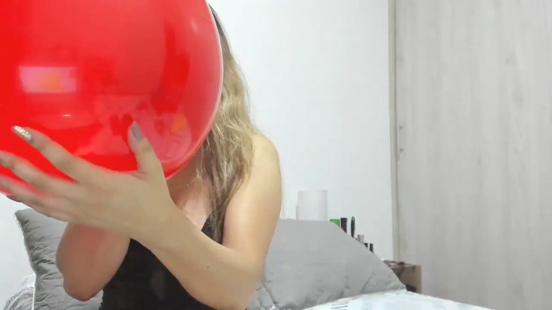 Gallery image thumbnail from PaulinaSoler's myfreecams stream on, 11/13/2023, 01:20 image 5 of 20
