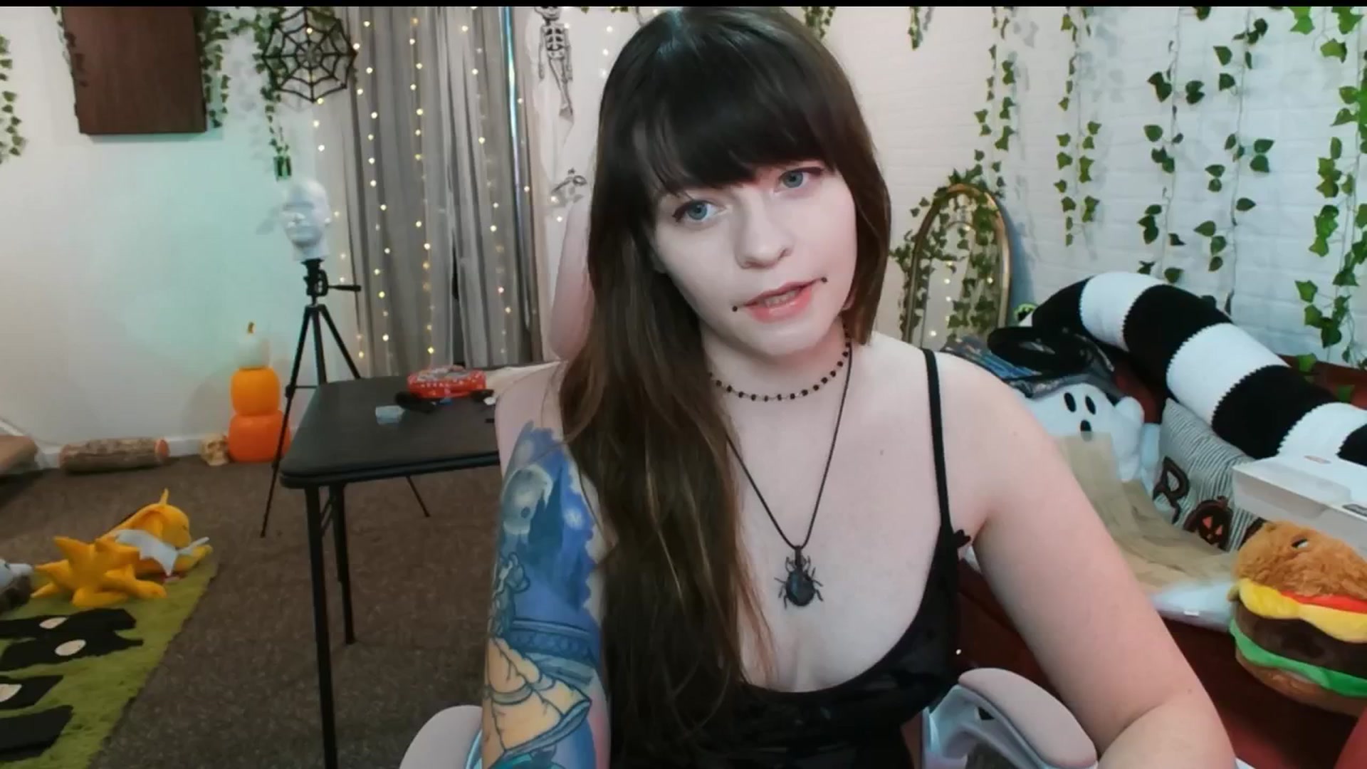 Gallery image thumbnail from Pawmira's myfreecams stream on, 10/22/2025, 15:28 image 20 of 20