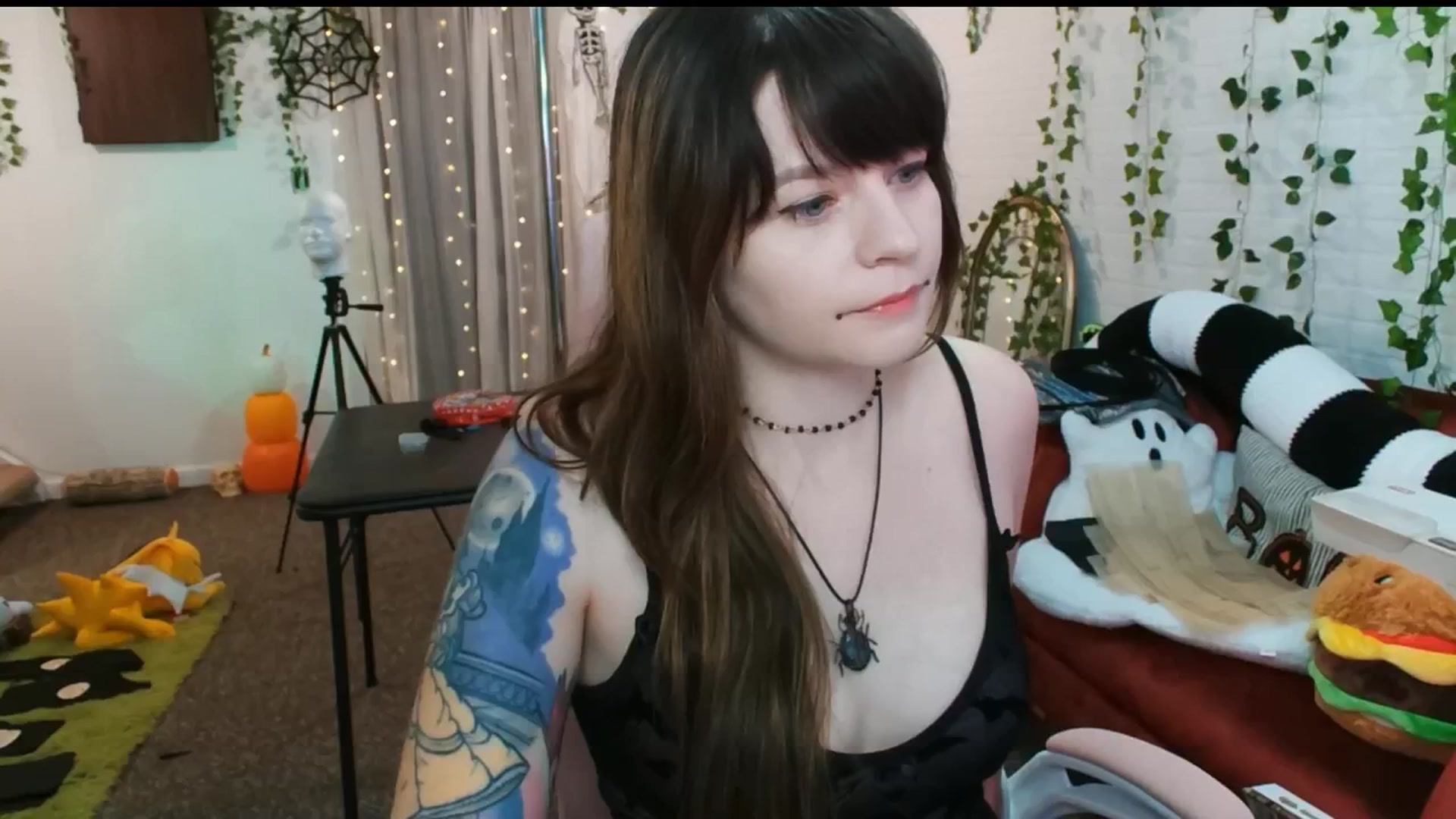 Gallery image thumbnail from Pawmira's myfreecams stream on, 10/22/2025, 15:28 image 3 of 20
