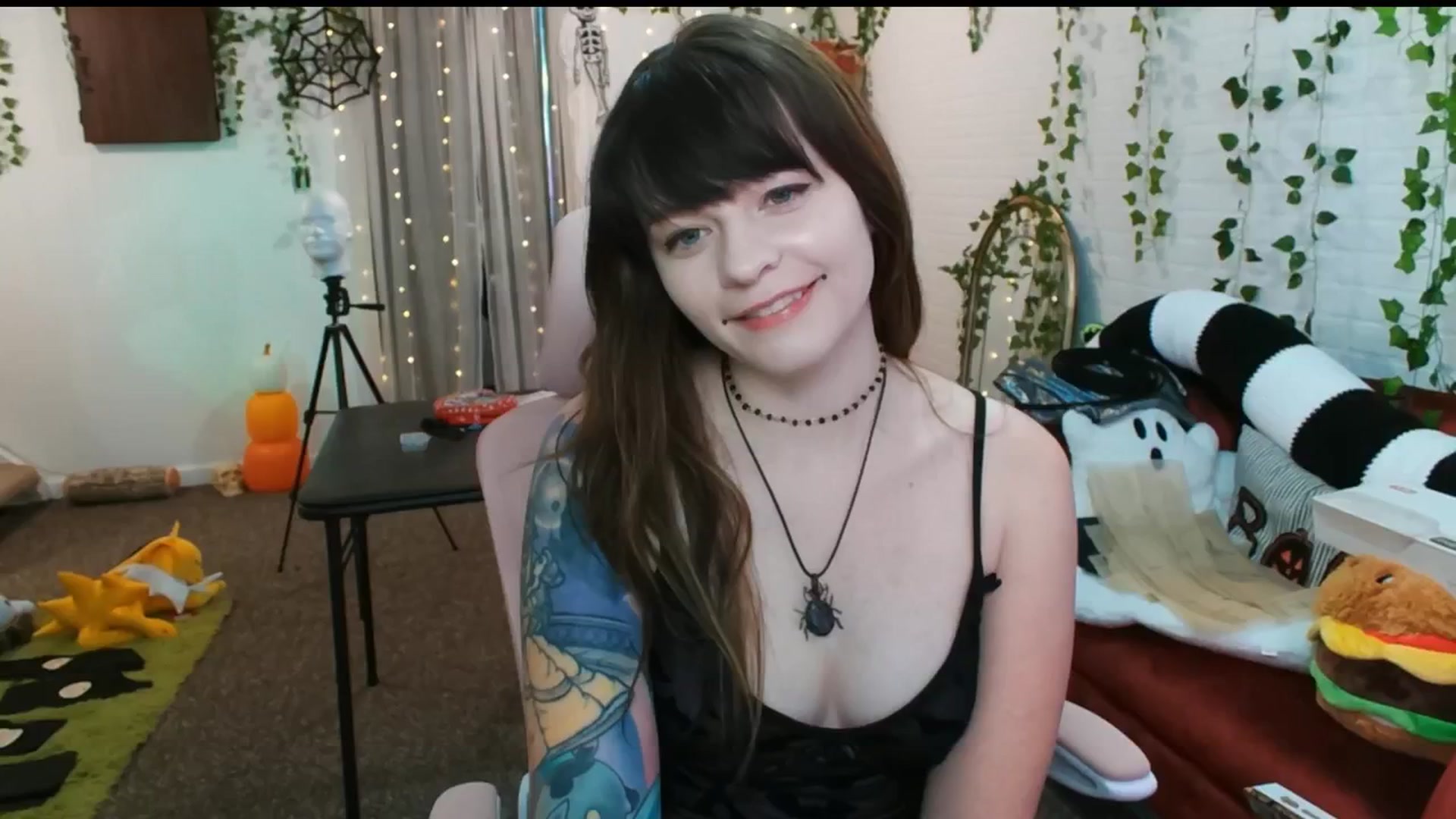 Gallery image thumbnail from Pawmira's myfreecams stream on, 10/22/2025, 15:28 image 18 of 20
