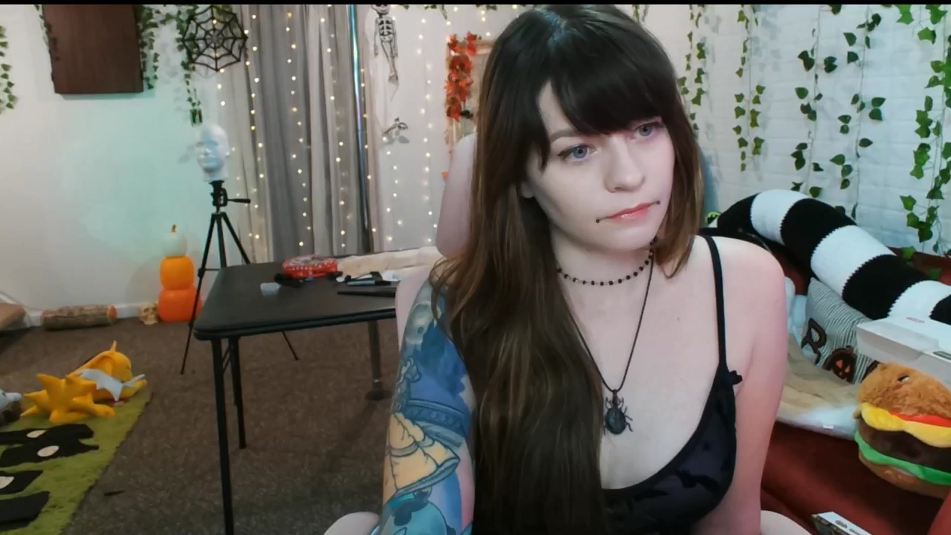 Gallery image thumbnail from Pawmira's myfreecams stream on, 10/22/2025, 15:28 image 6 of 20