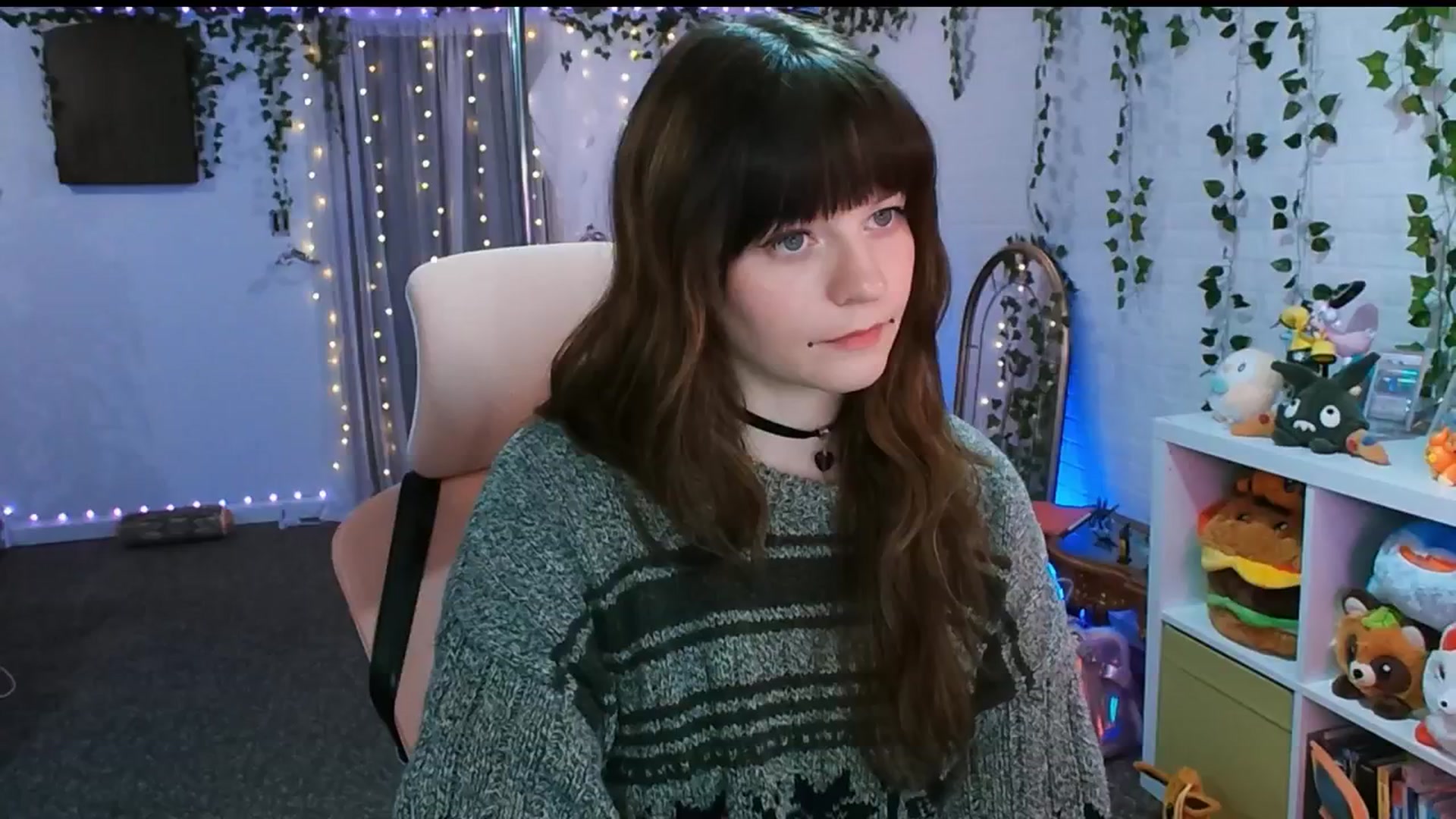 Gallery image thumbnail from Pawmira's myfreecams stream on, 11/17/2025, 03:56 image 3 of 20