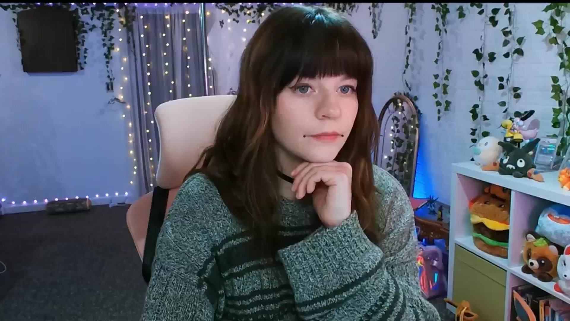 Gallery image thumbnail from Pawmira's myfreecams stream on, 11/17/2025, 03:56 image 18 of 20