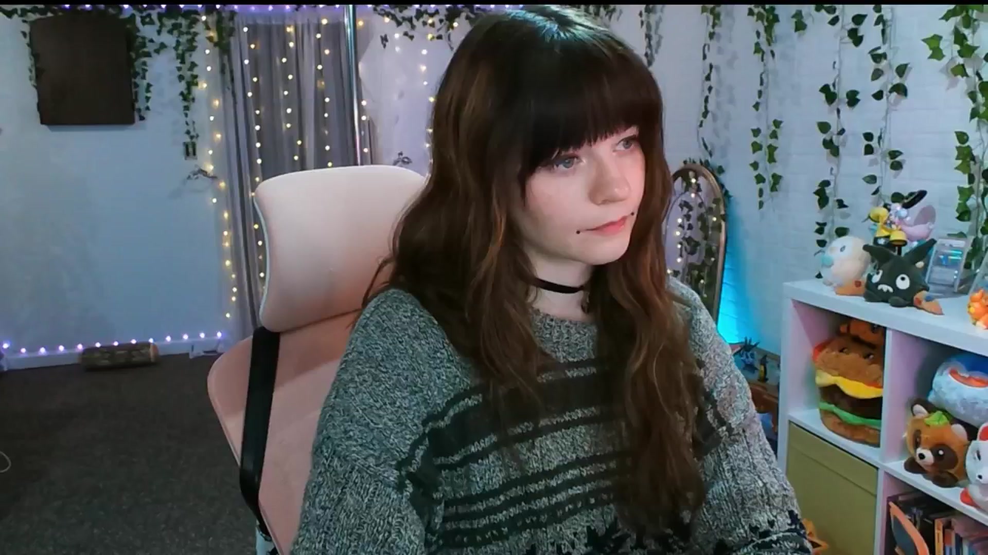 Gallery image thumbnail from Pawmira's myfreecams stream on, 11/17/2025, 03:56 image 13 of 20