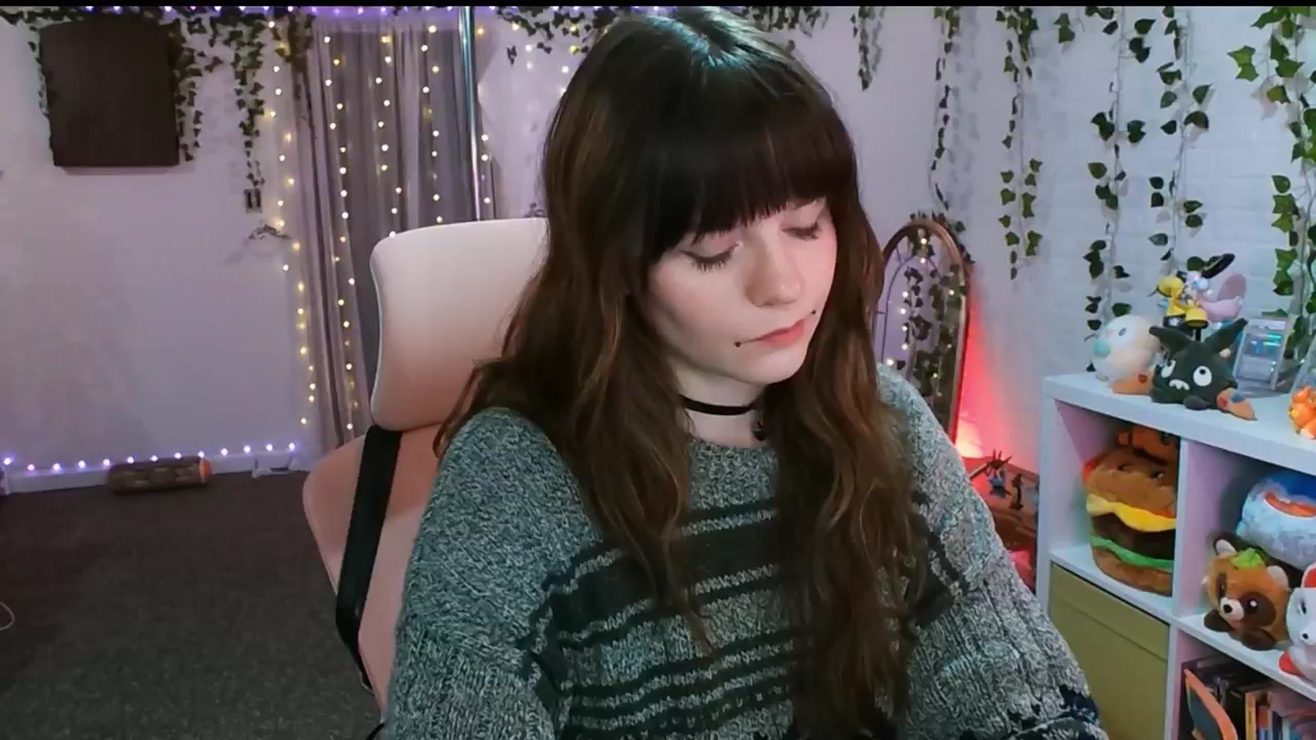 Gallery image thumbnail from Pawmira's myfreecams stream on, 11/17/2025, 03:56 image 17 of 20