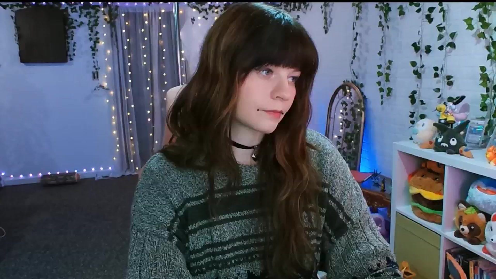 Gallery image thumbnail from Pawmira's myfreecams stream on, 11/17/2025, 03:56 image 9 of 20