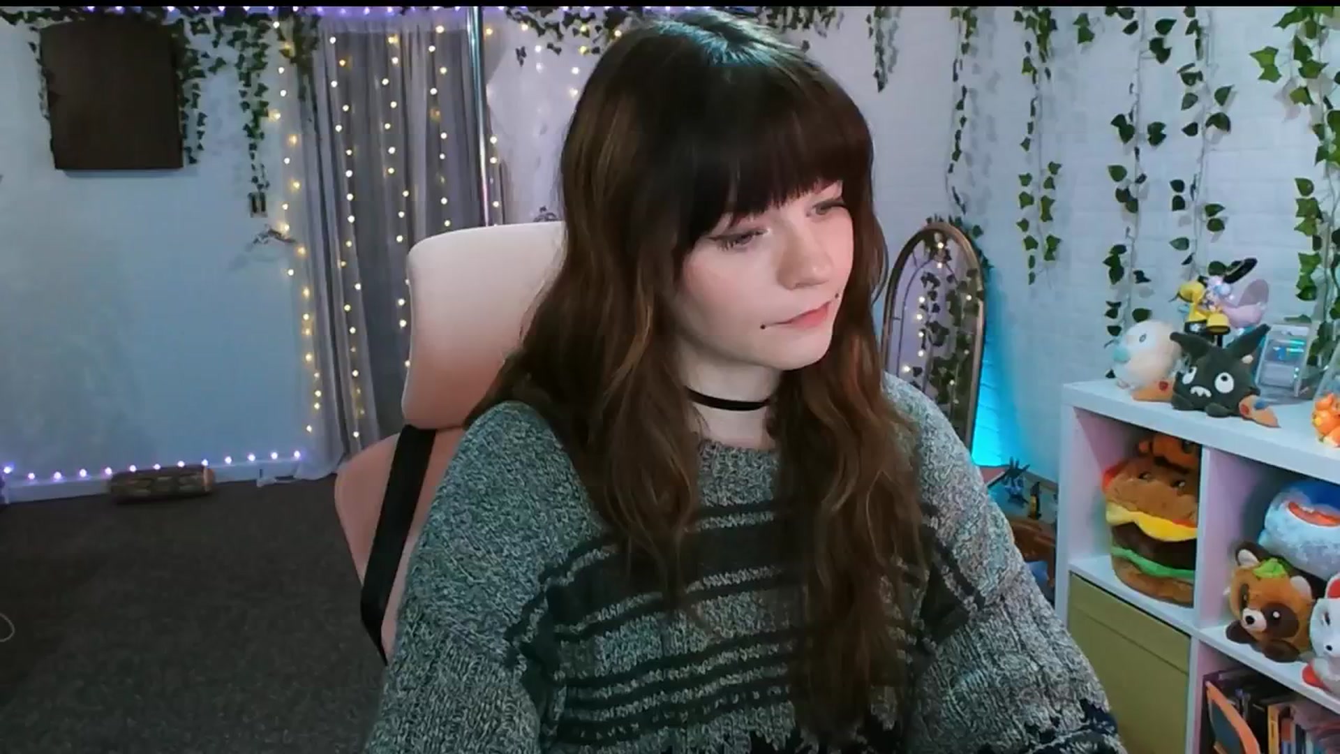 Gallery image thumbnail from Pawmira's myfreecams stream on, 11/17/2025, 03:56 image 19 of 20