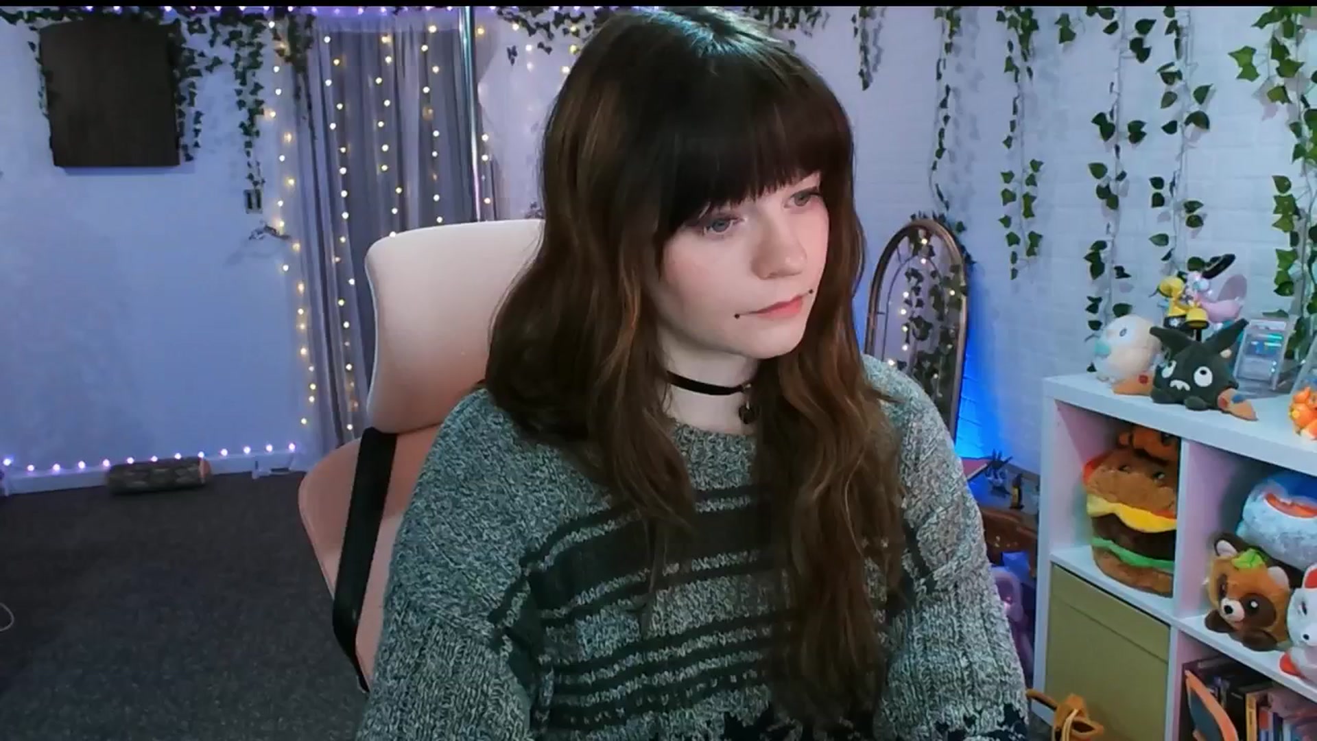 Gallery image thumbnail from Pawmira's myfreecams stream on, 11/17/2025, 03:56 image 6 of 20