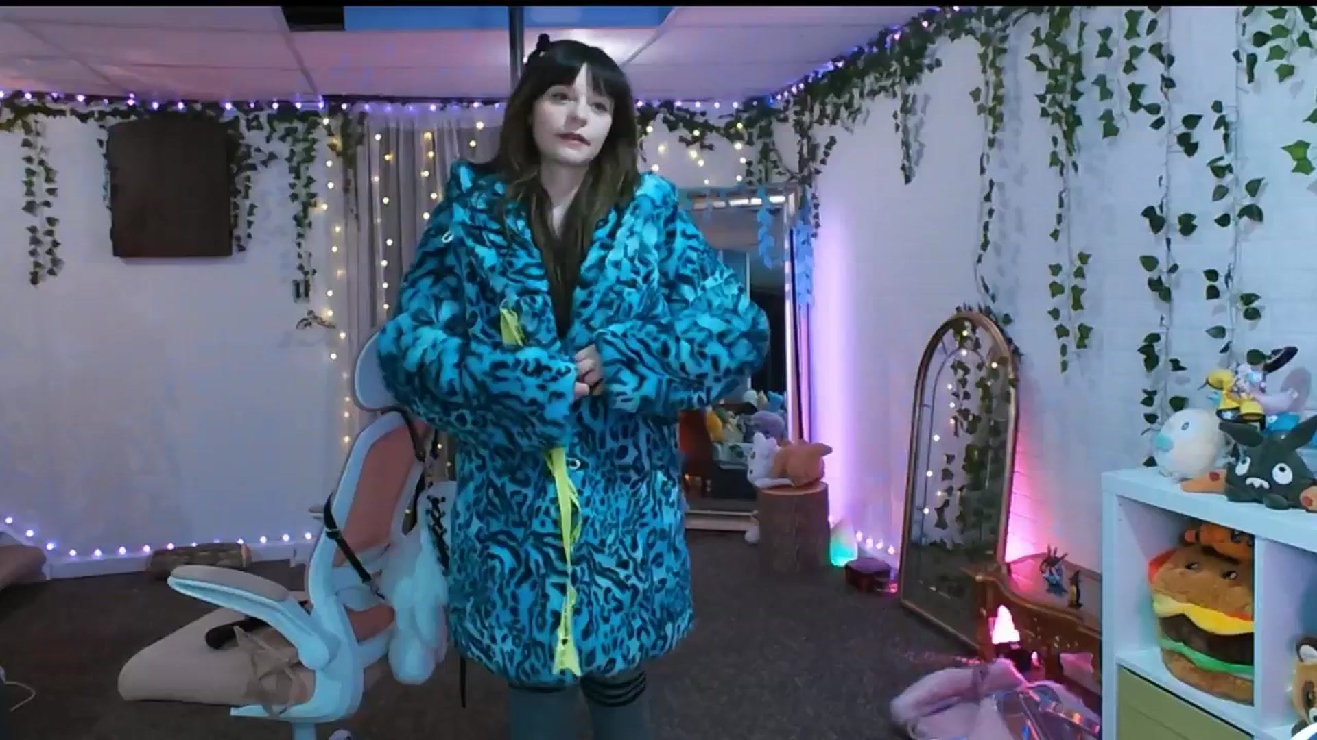 Gallery image thumbnail from Pawmira's myfreecams stream on, 11/21/2025, 20:59 image 8 of 20