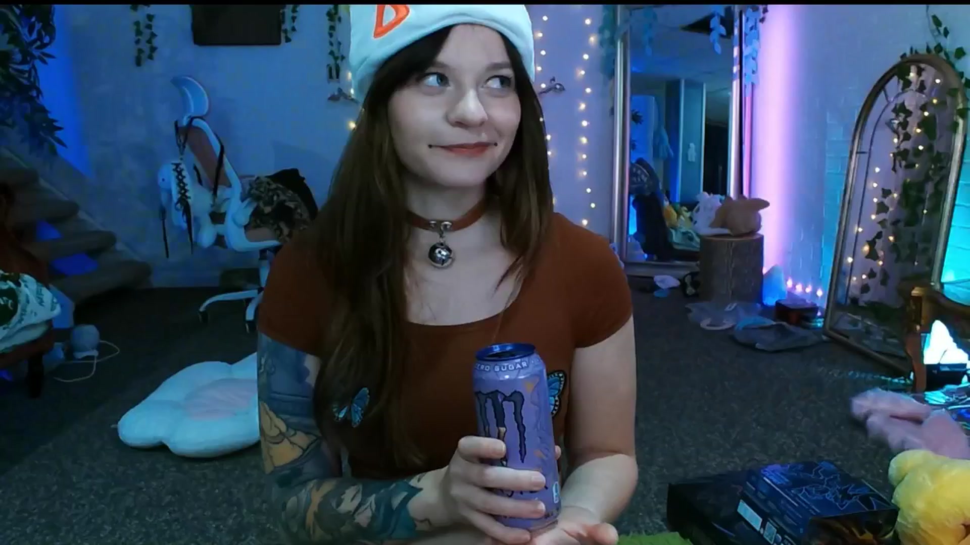 Gallery image thumbnail from Pawmira's myfreecams stream on, 11/24/2025, 08:15 image 15 of 20