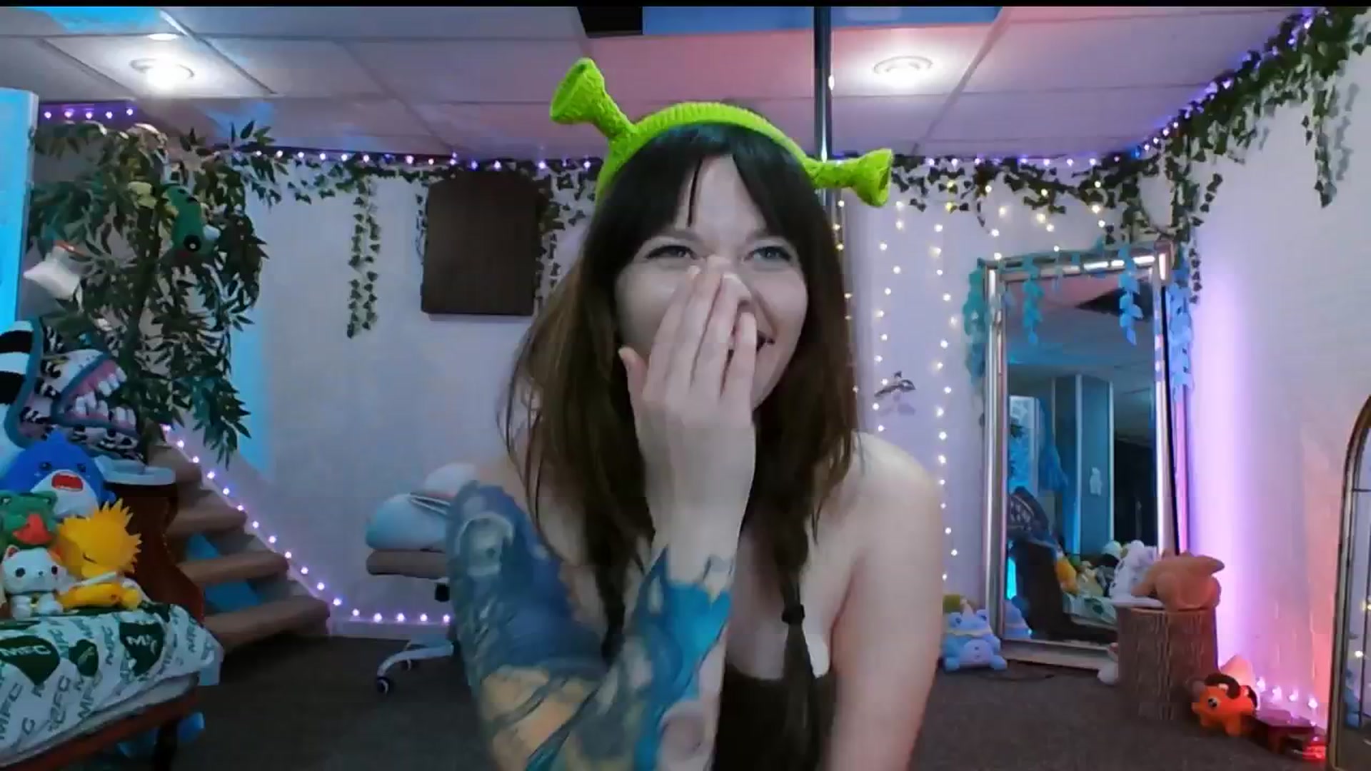 Gallery image thumbnail from Pawmira's myfreecams stream on, 11/25/2025, 07:28 image 11 of 20