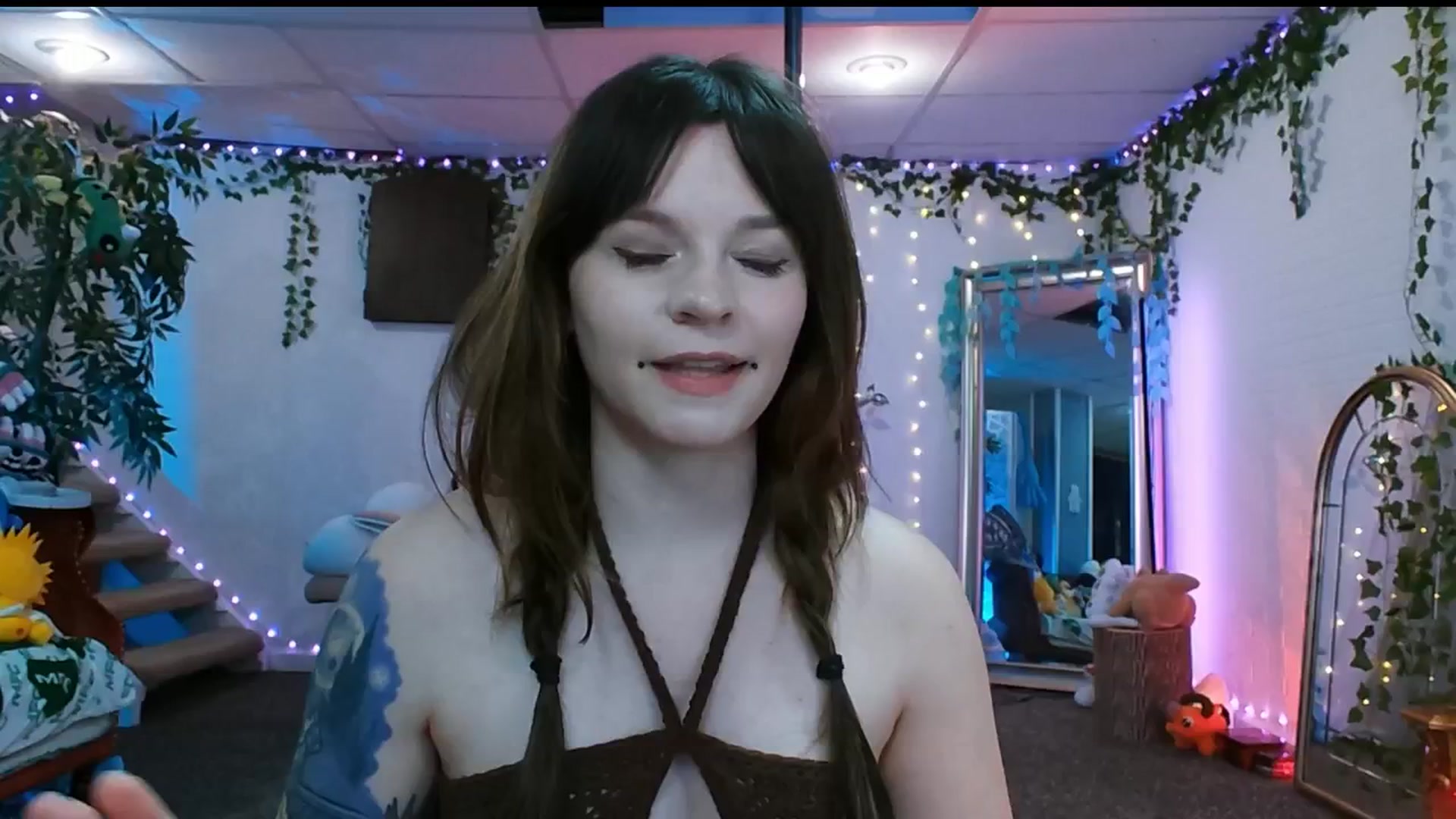Gallery image thumbnail from Pawmira's myfreecams stream on, 11/25/2025, 07:28 image 13 of 20