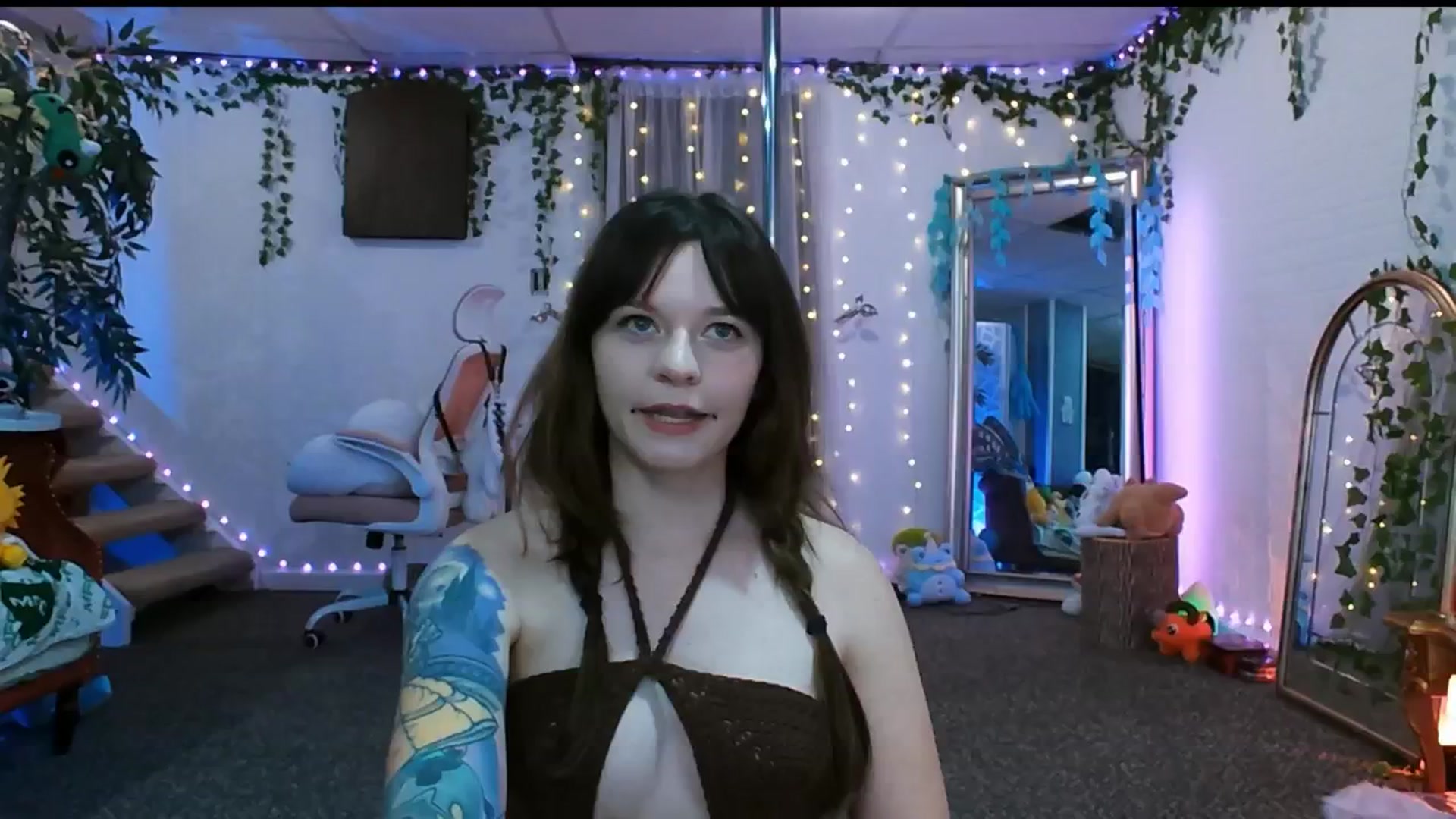 Gallery image thumbnail from Pawmira's myfreecams stream on, 11/25/2025, 07:28 image 2 of 20