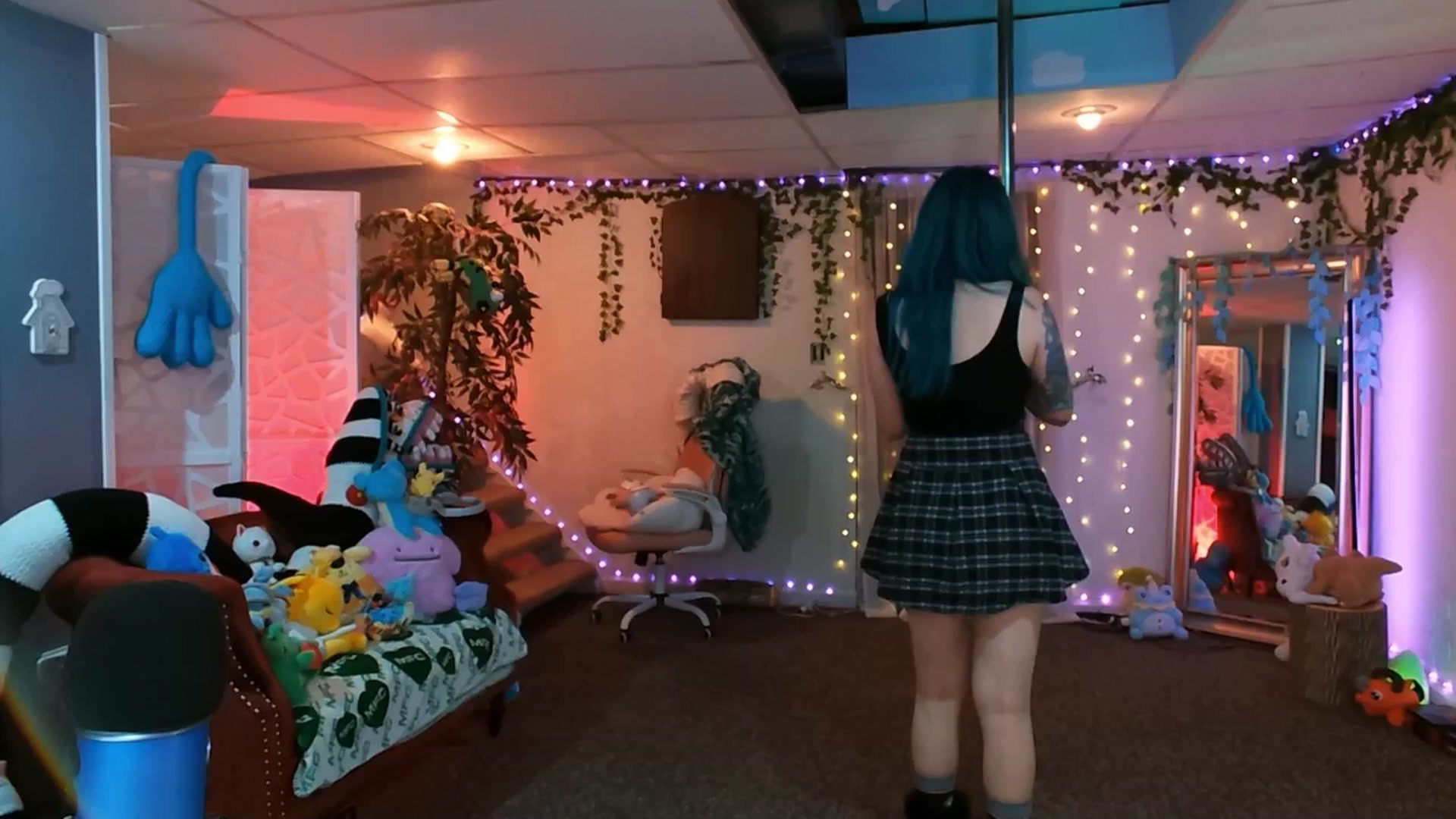 Gallery image thumbnail from Pawmira's myfreecams stream on, 11/30/2025, 21:54 image 13 of 20