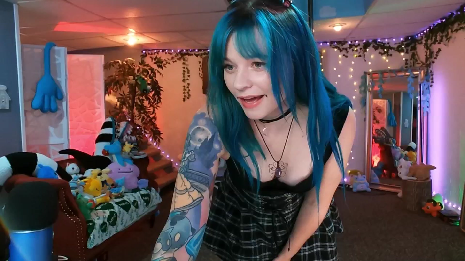 Gallery image thumbnail from Pawmira's myfreecams stream on, 11/30/2025, 21:54 image 14 of 20