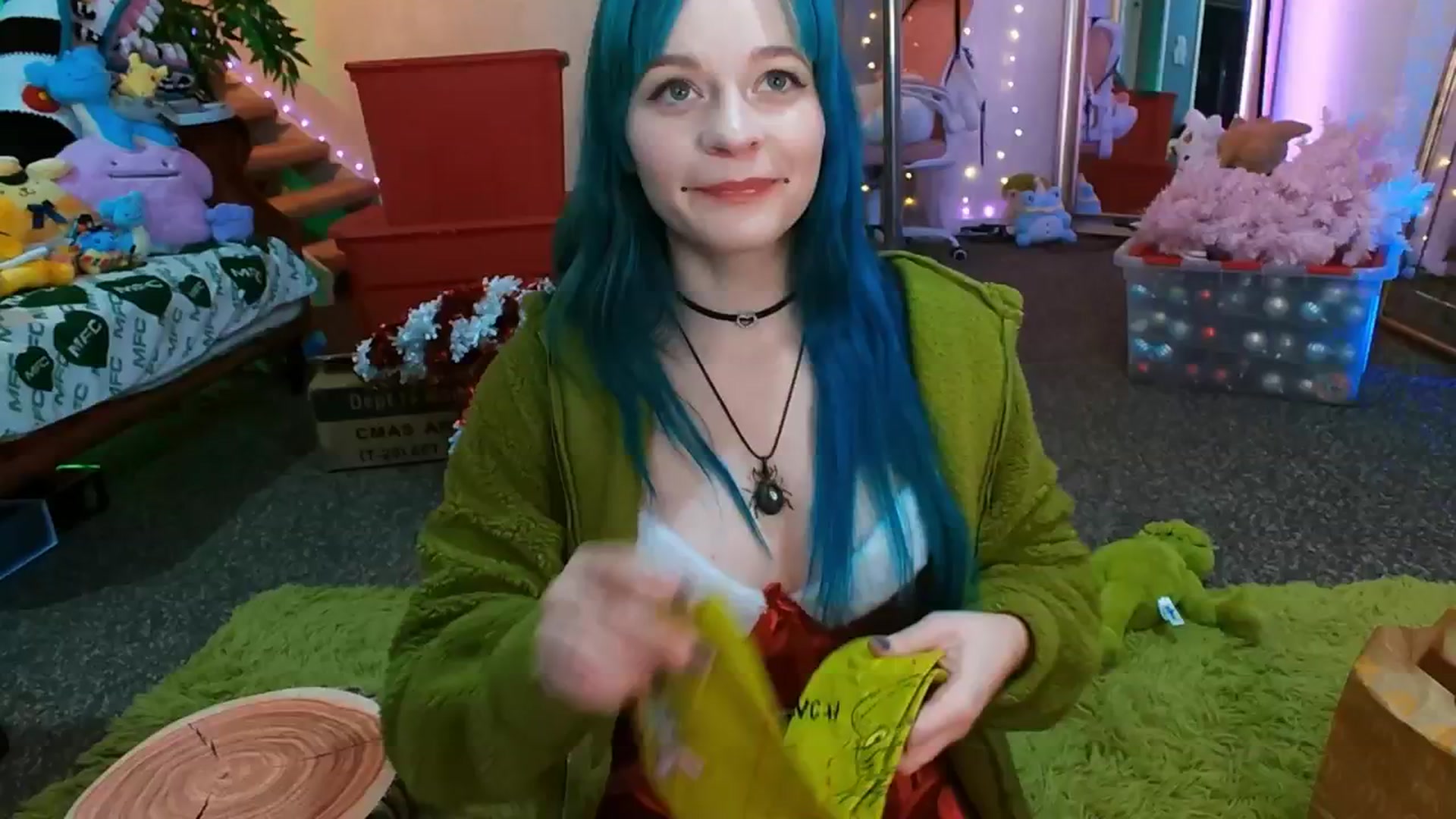 Gallery image thumbnail from Pawmira's myfreecams stream on, 12/03/2025, 21:51 image 5 of 20