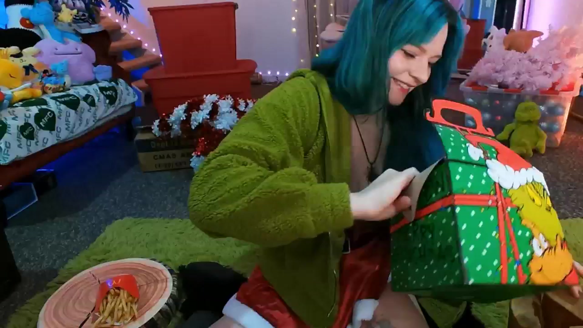 Gallery image thumbnail from Pawmira's myfreecams stream on, 12/03/2025, 21:51 image 2 of 20
