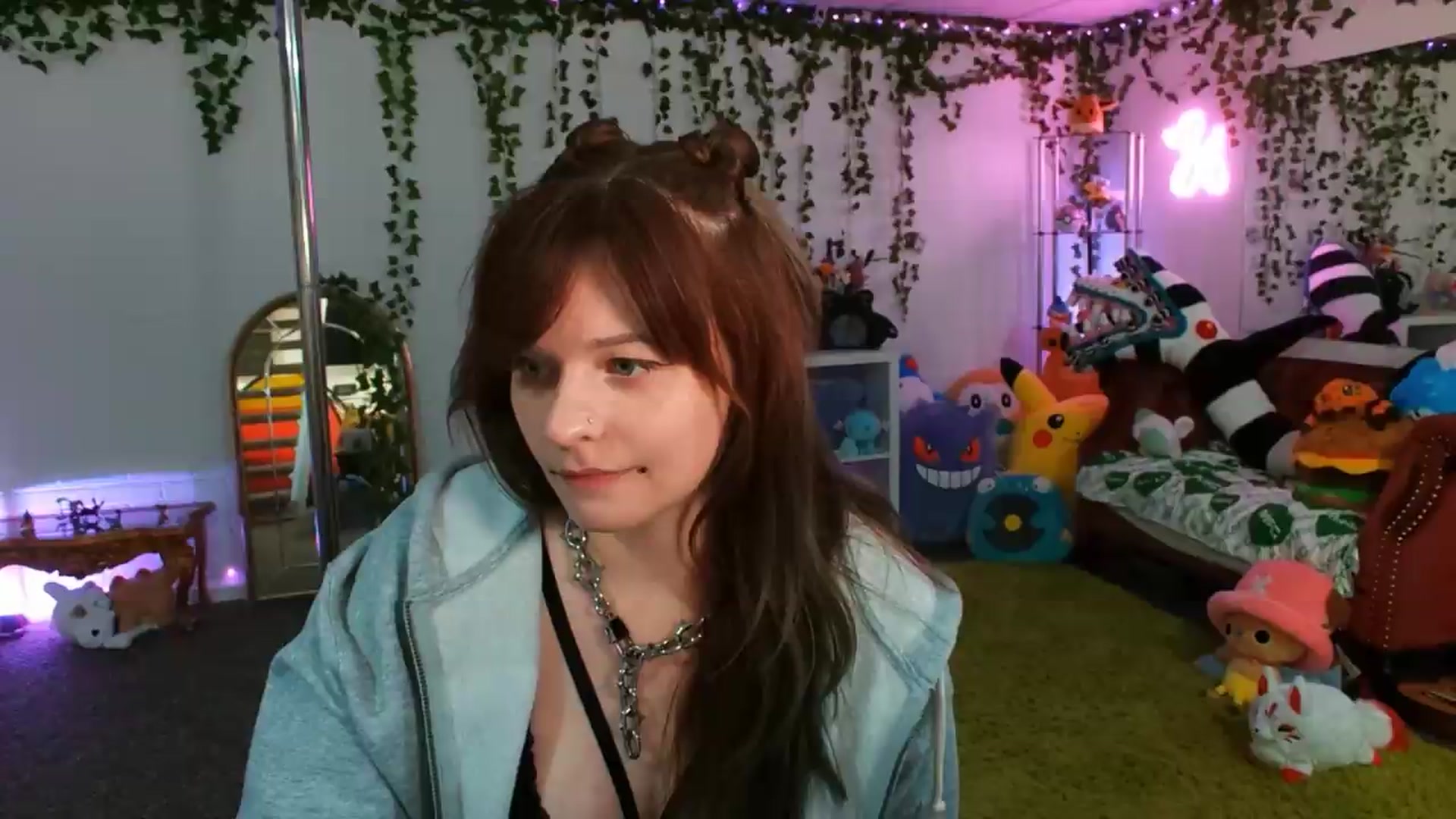 Gallery image thumbnail from Pawmira's myfreecams stream on, 07/02/2026, 19:22 image 17 of 20