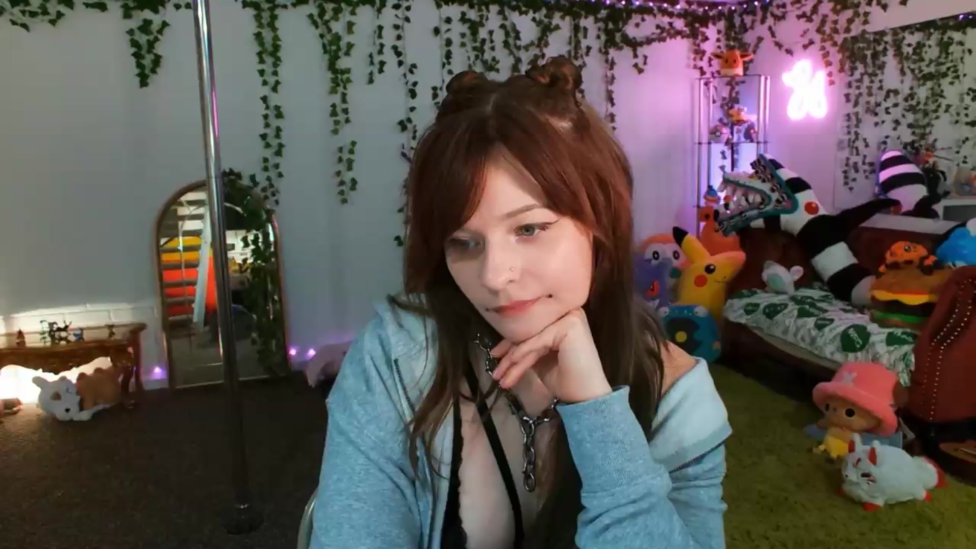 Gallery image thumbnail from Pawmira's myfreecams stream on, 07/02/2026, 19:22 image 15 of 20