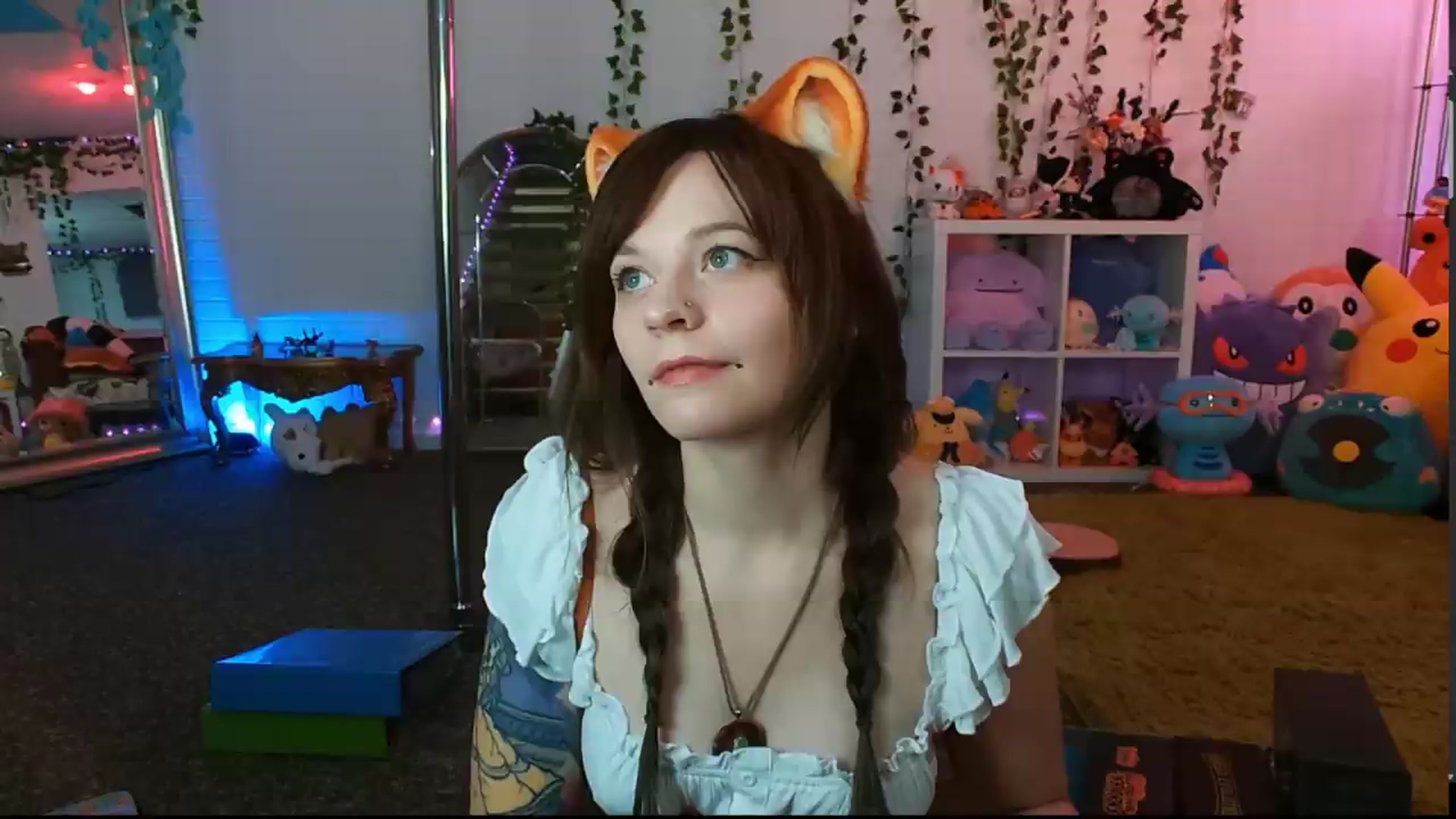 Gallery image thumbnail from Pawmira's myfreecams stream on, 07/08/2026, 20:08 image 6 of 20